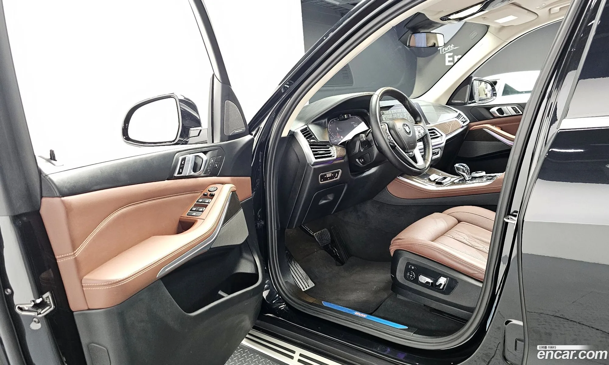BMW X5 2023 WBACR610XP9P75302 — 5