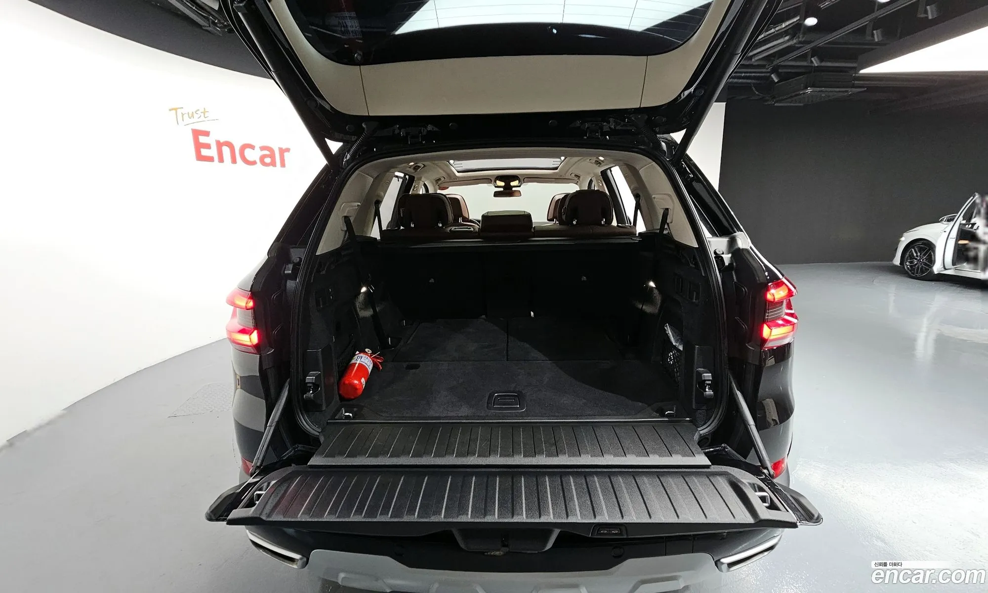 BMW X5 2023 WBACR610XP9P75302 — 3