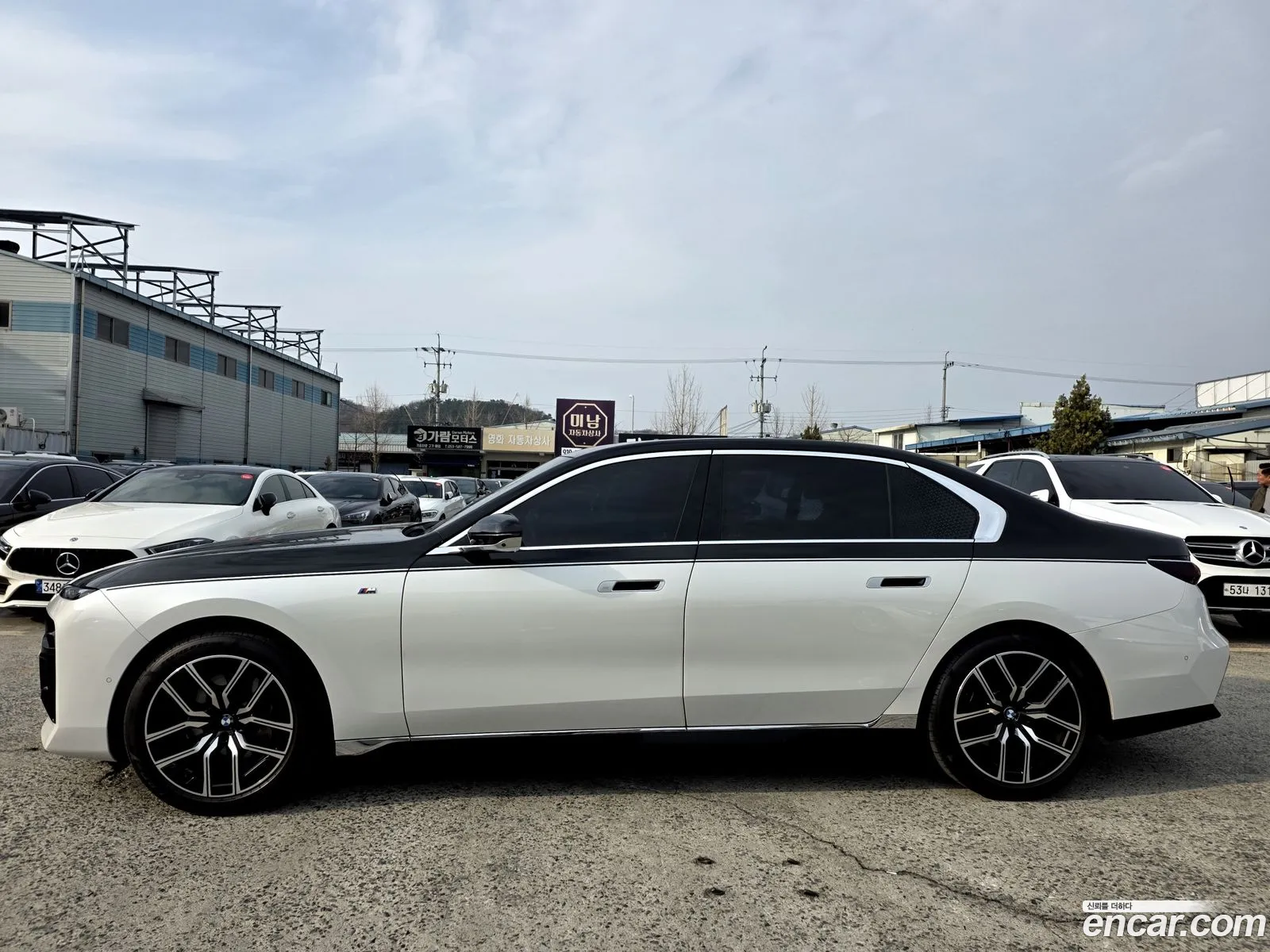 BMW 7 Series 2023 — 16