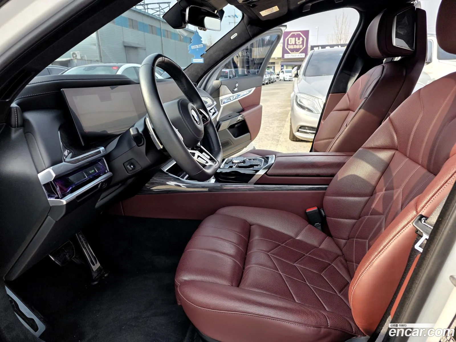 BMW 7 Series 2023 — 9