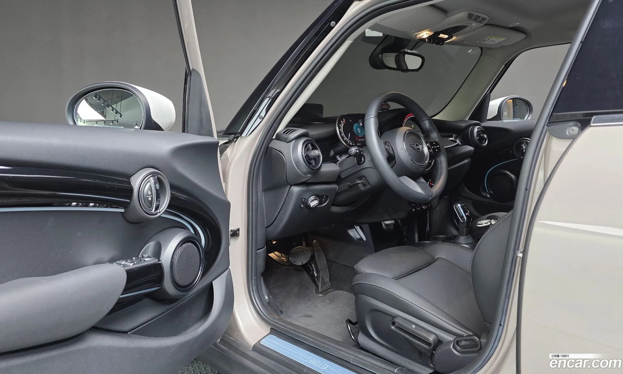 Mini Cooper 2024 WMW41DK09R2V41498 — 4