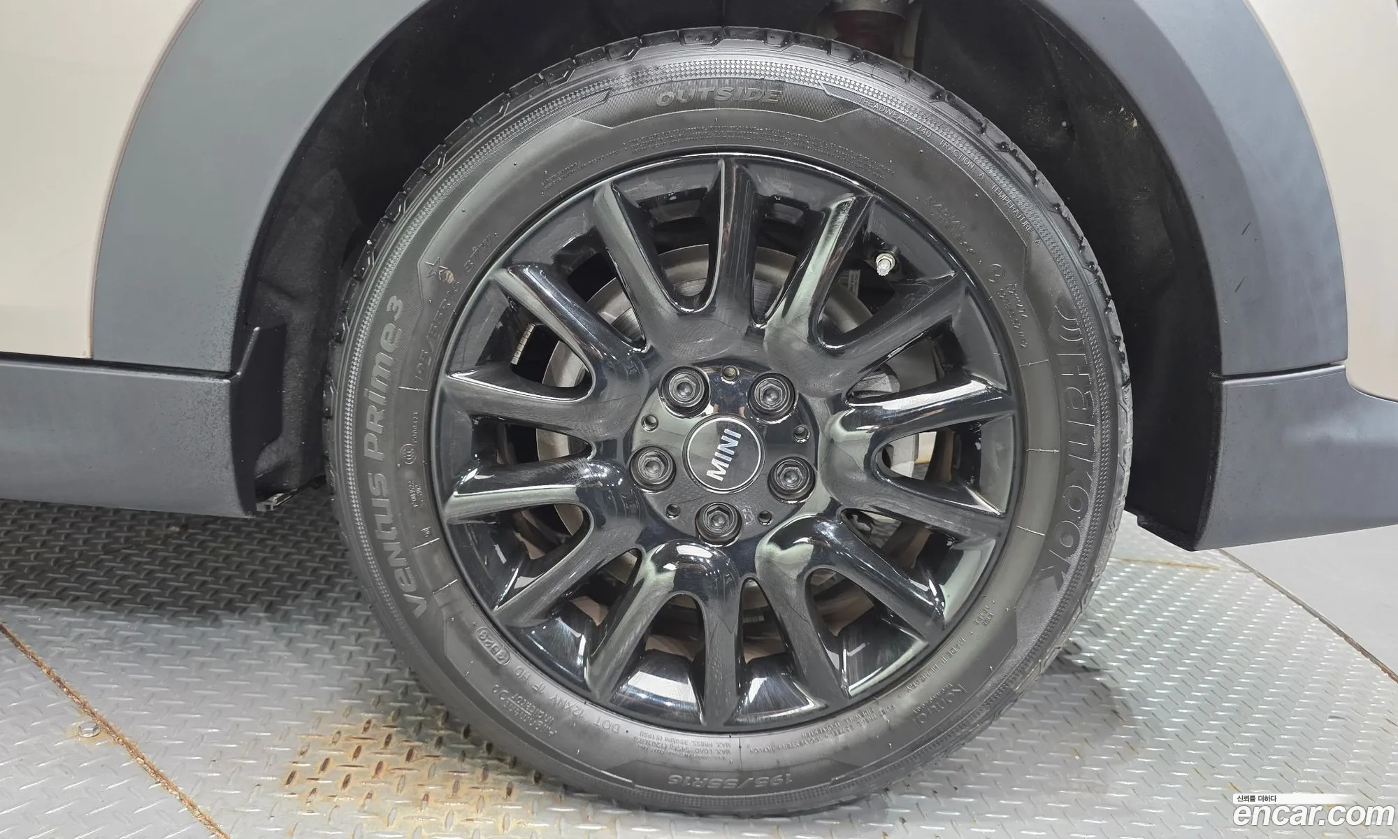 Mini Cooper 2024 WMW41DK09R2V41498 — 32