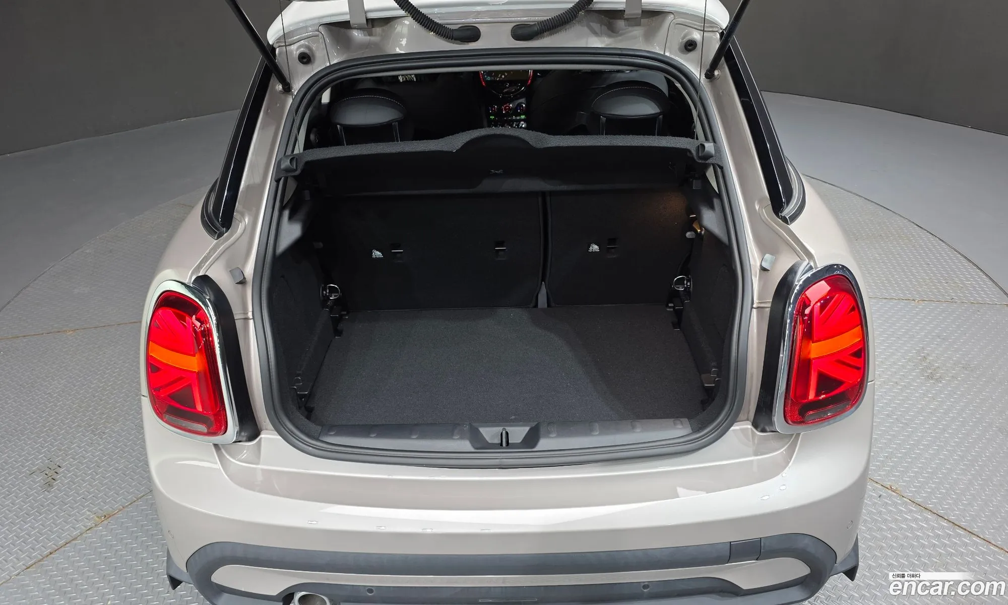Mini Cooper 2024 WMW41DK09R2V41498 — 29