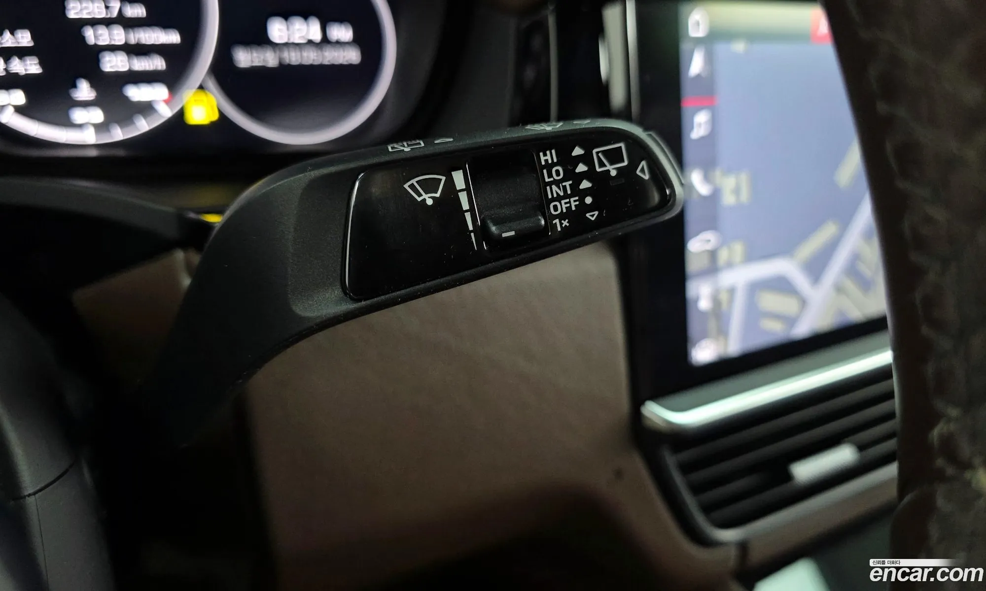 Porsche Cayenne 2019 WP1AA29YXKDA23897 — 29