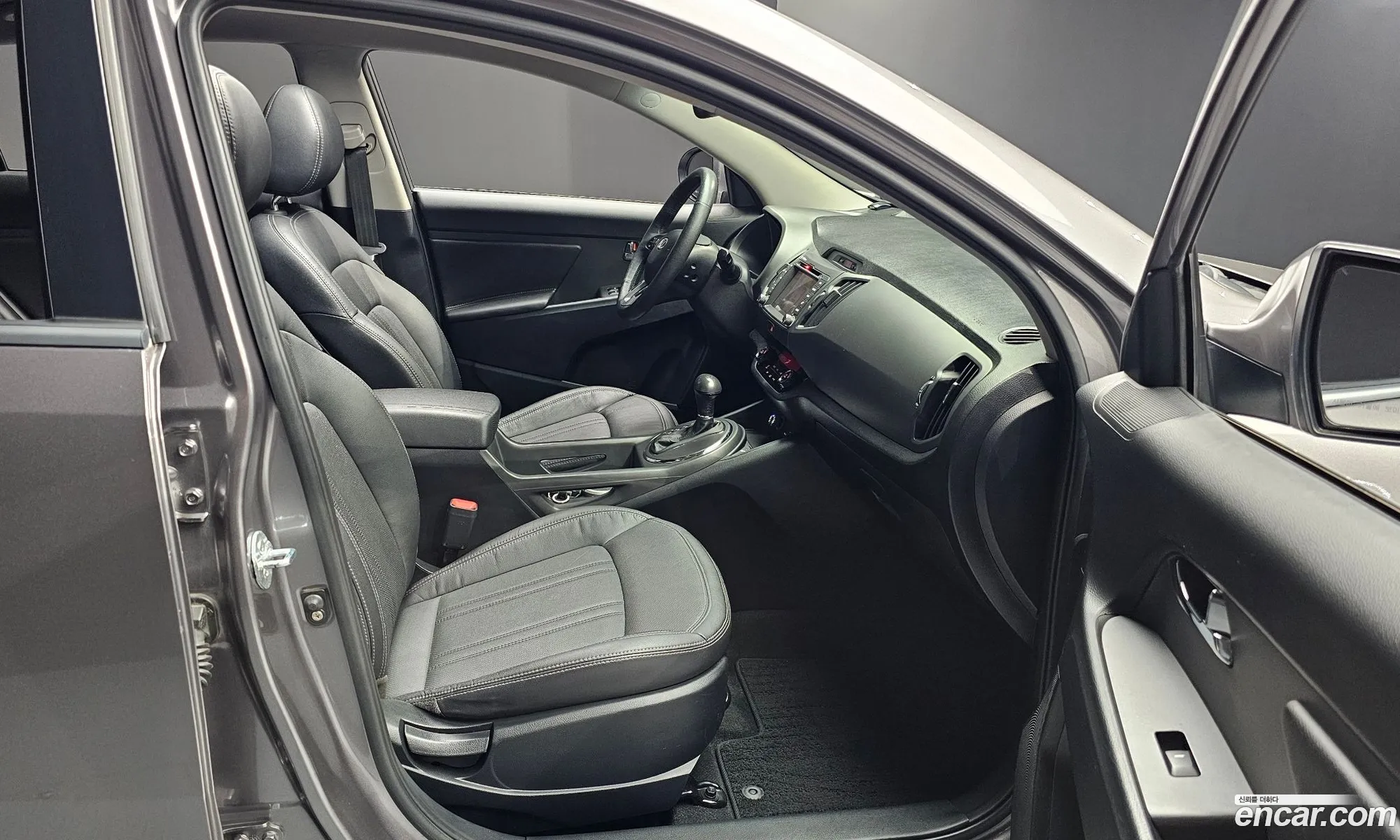 Kia Sportage R 2011 — 28