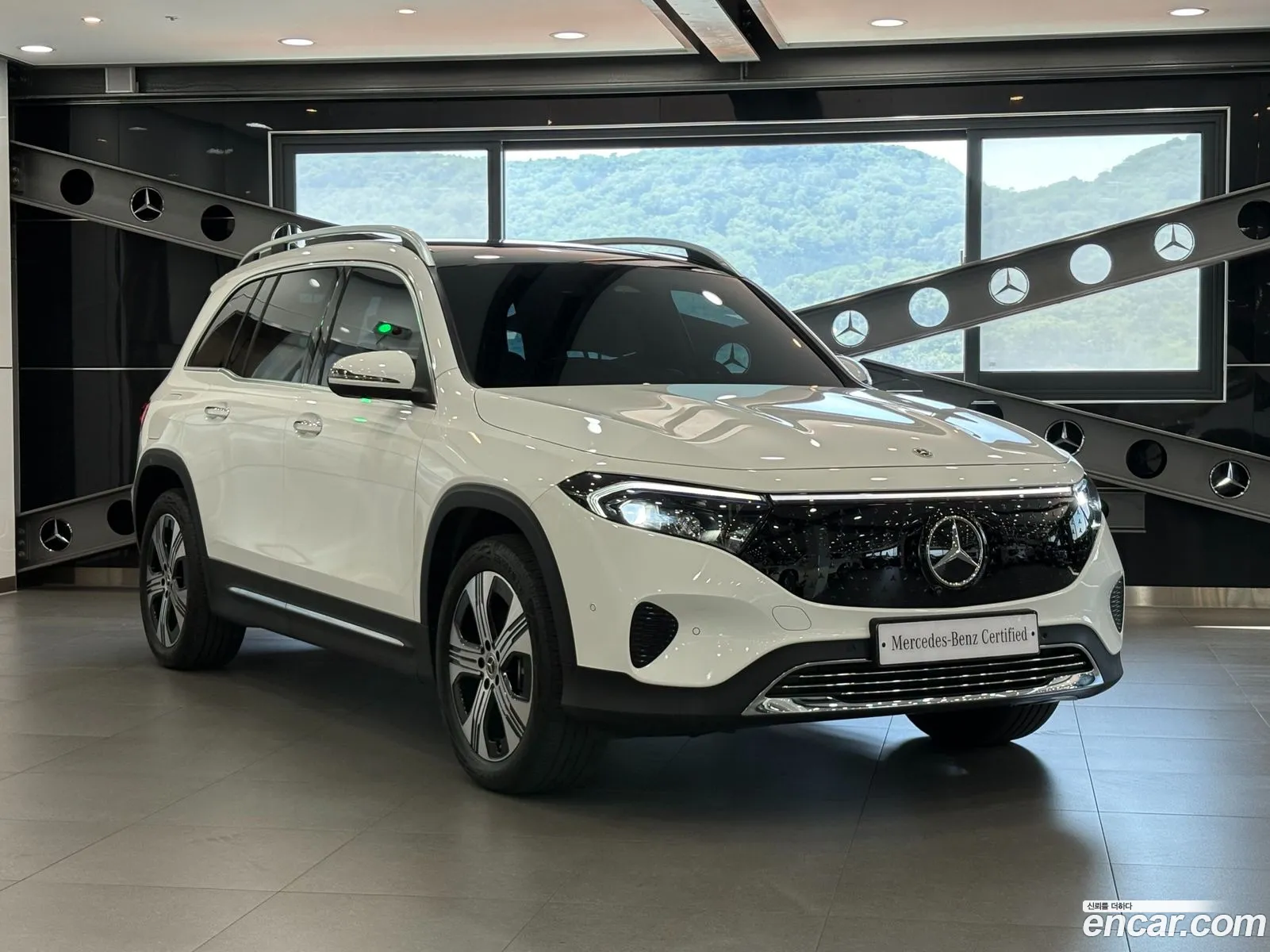 Mercedes-Benz EQB X243 2025 — 4