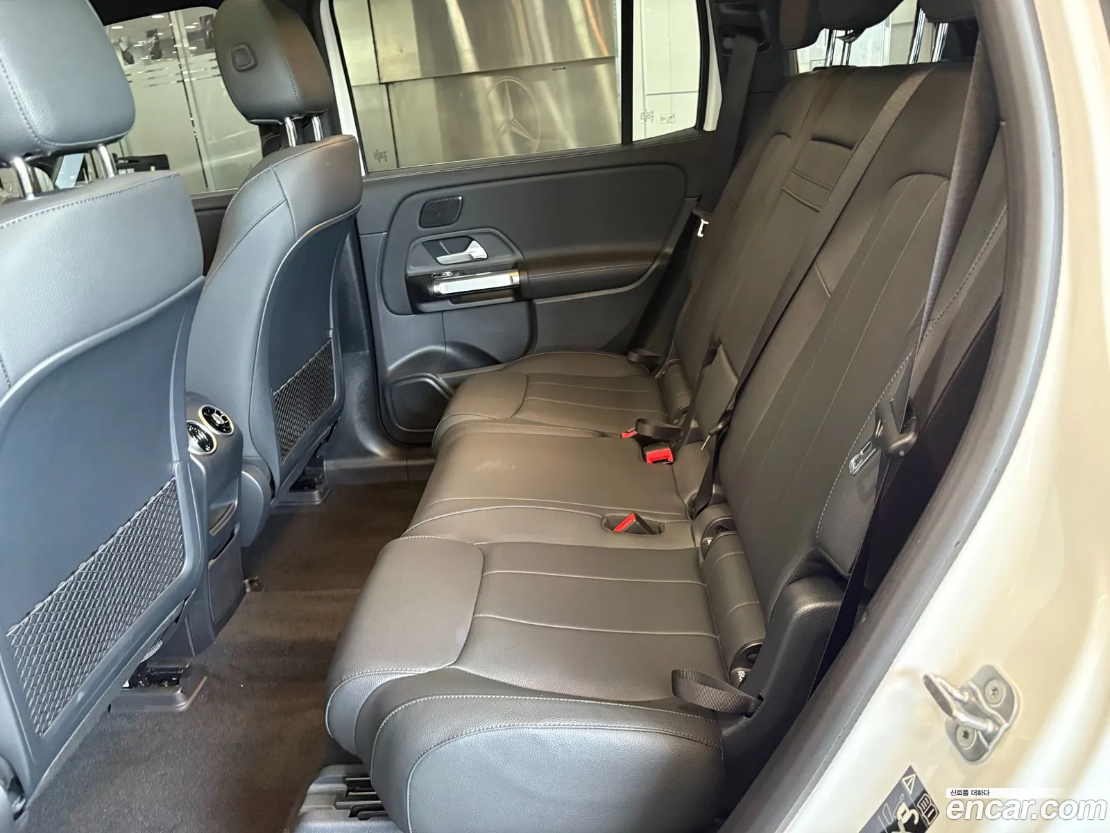 Mercedes-Benz EQB X243 2025 — 10