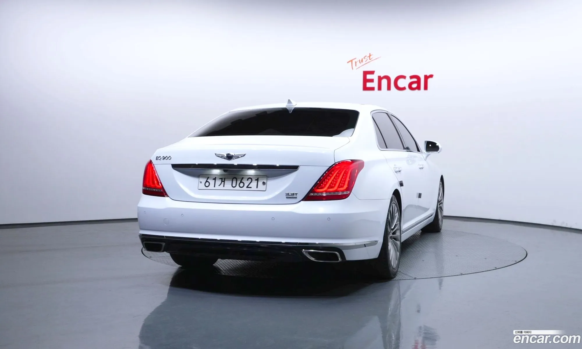 Genesis EQ900 2015 — 3