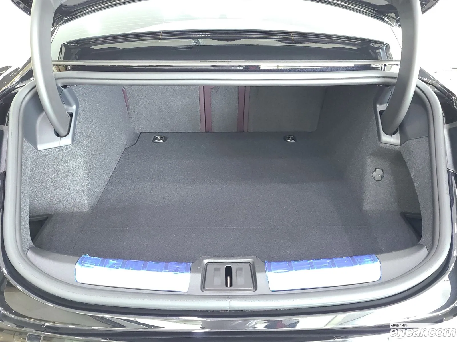 Porsche Taycan 2025 — 15
