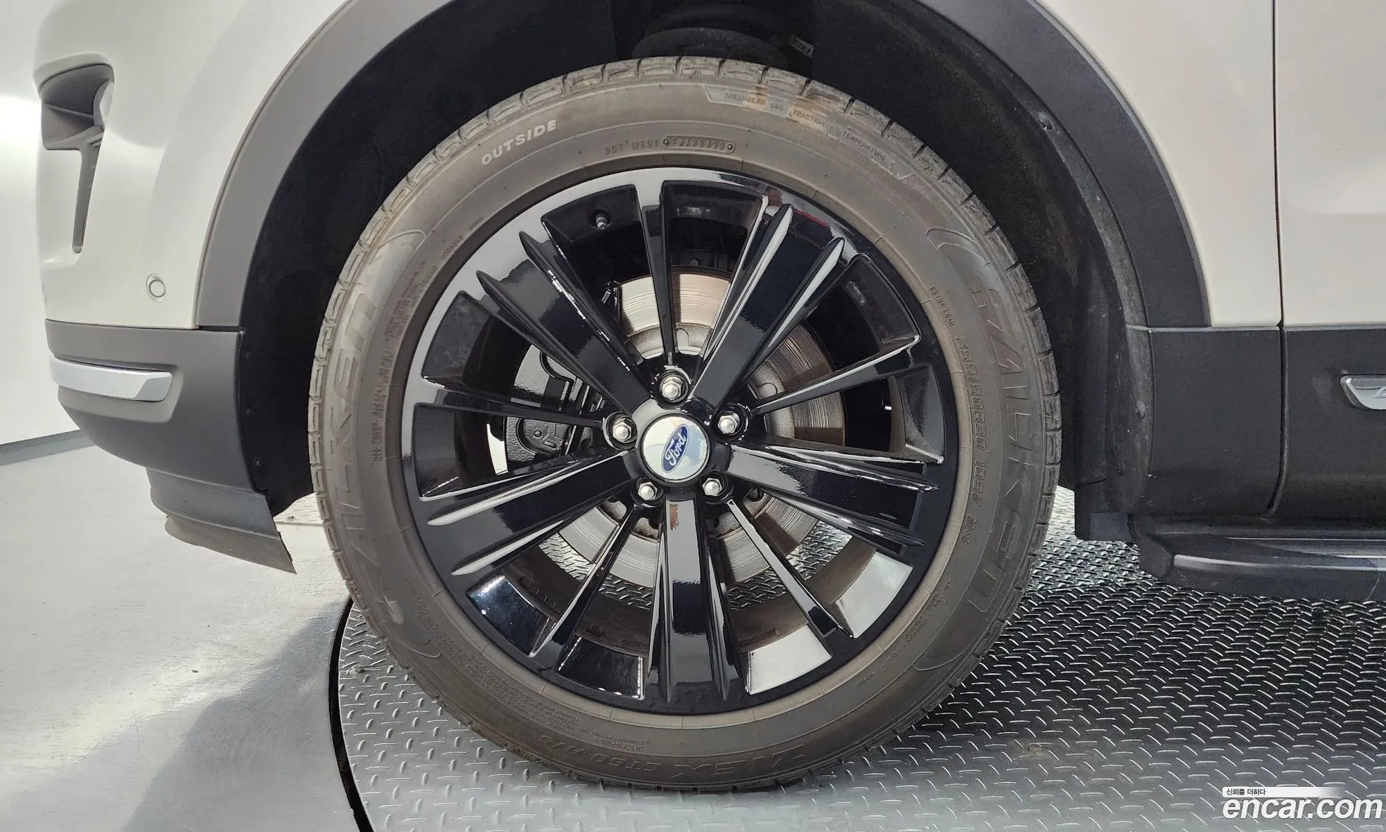 Ford Explorer 2018 — 3