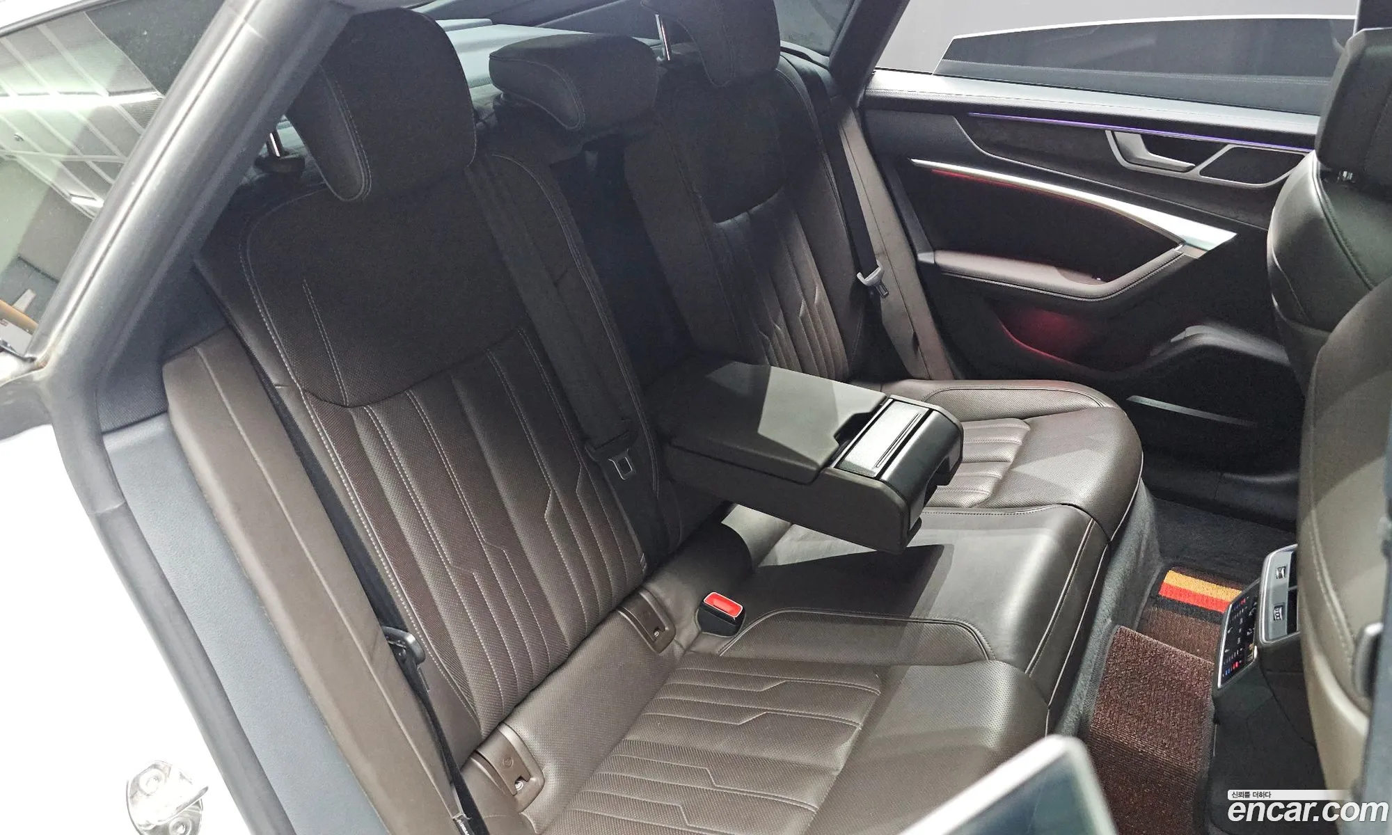 Audi A7 2020 WAUZZZF28LN093378 — 12