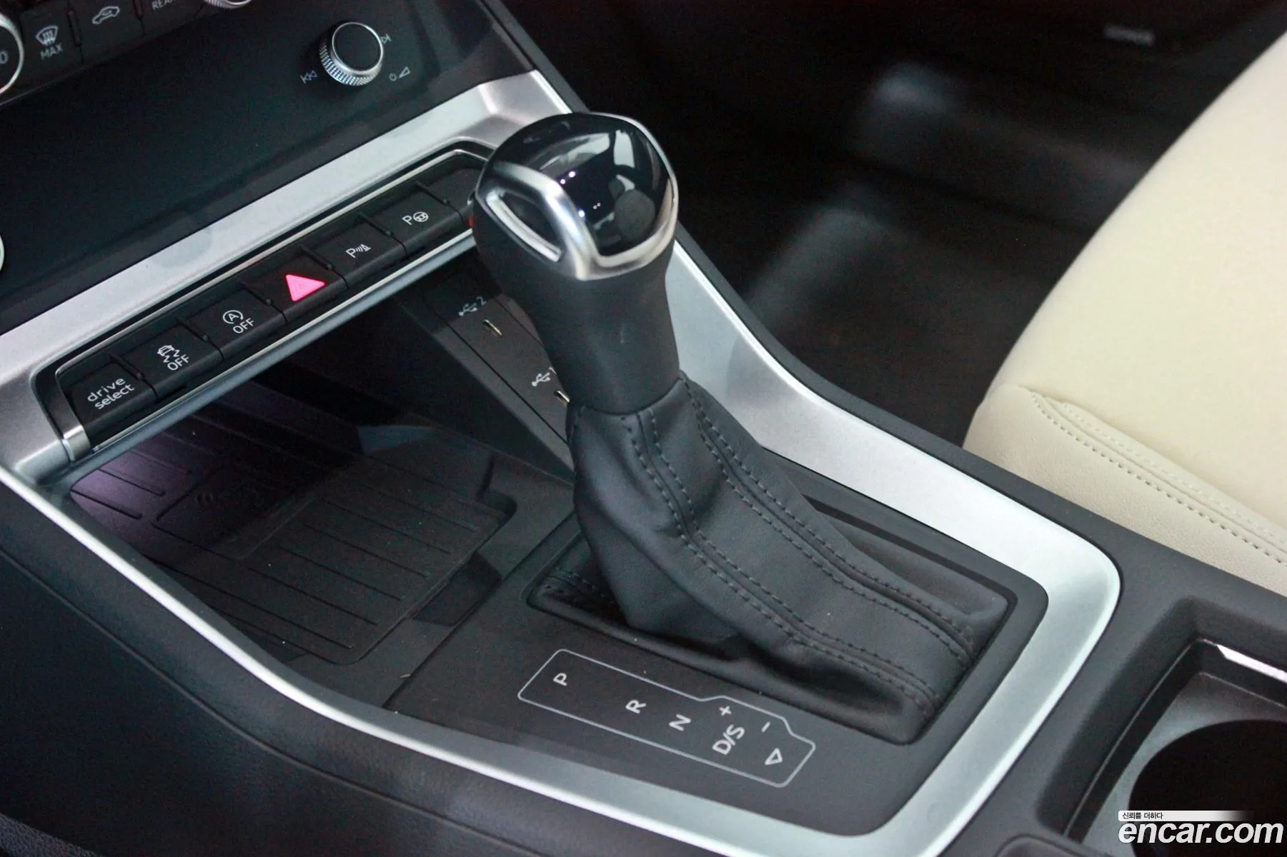 Audi Q3 2026 — 8