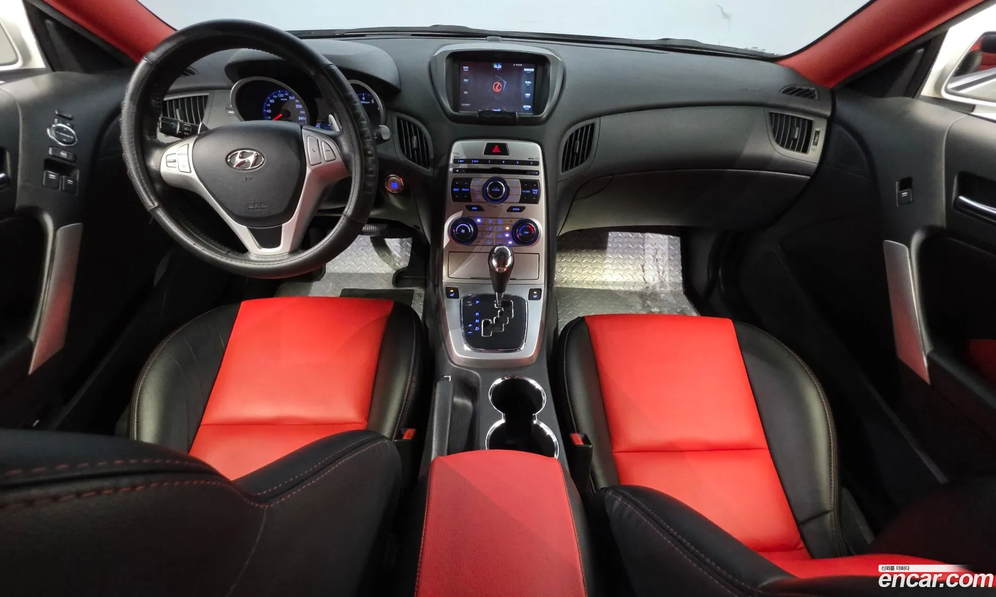 Hyundai Genesis Coupe 2010 — 4