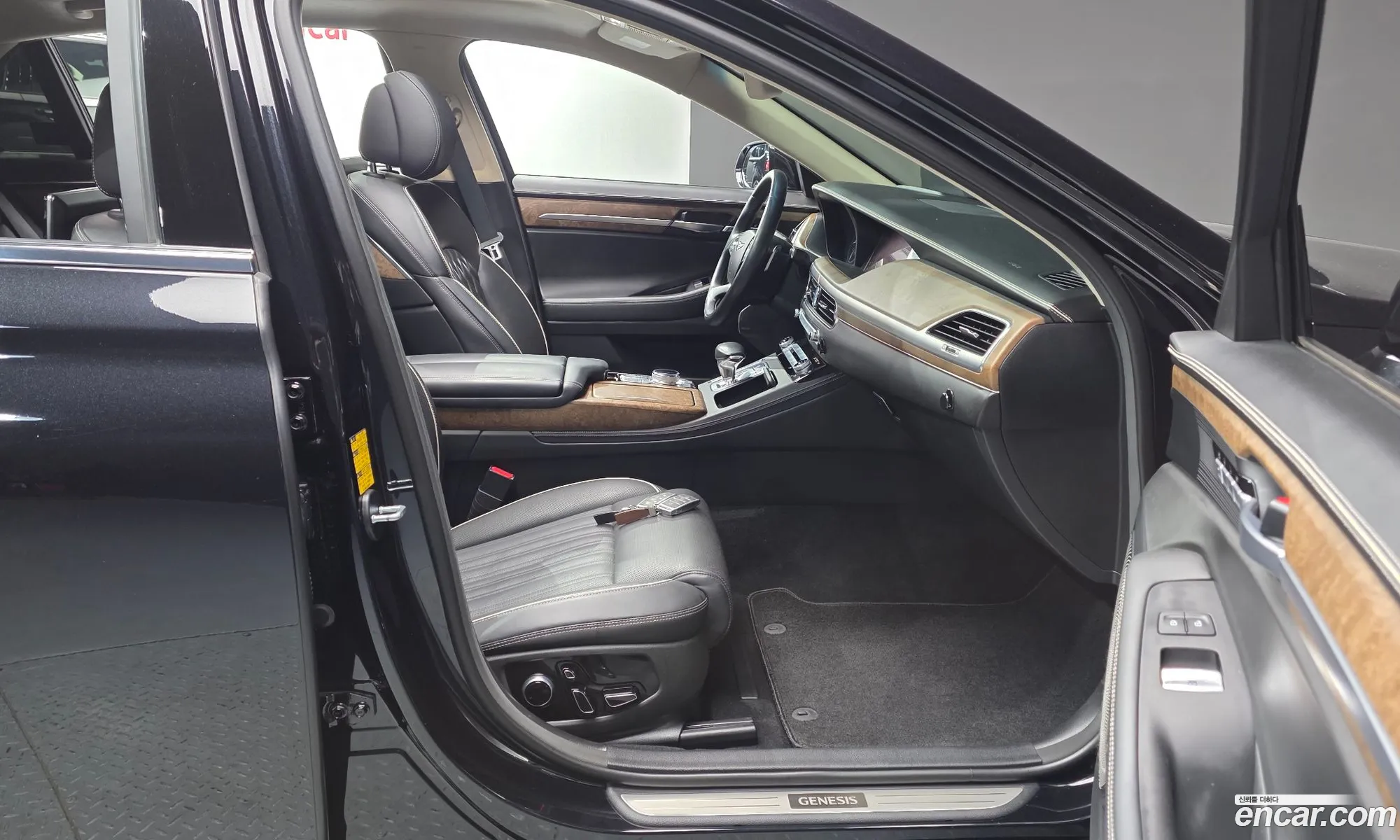 Genesis G90 2020 — 16