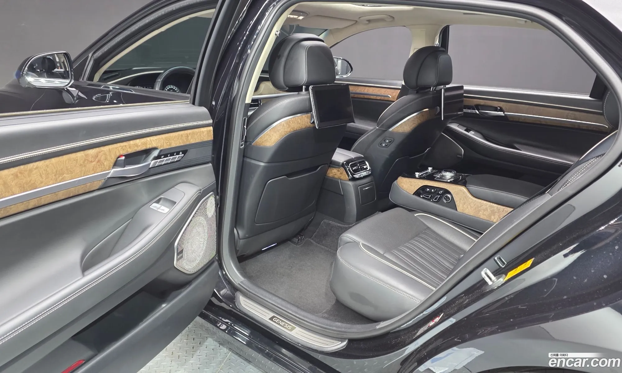 Genesis G90 2020 — 22