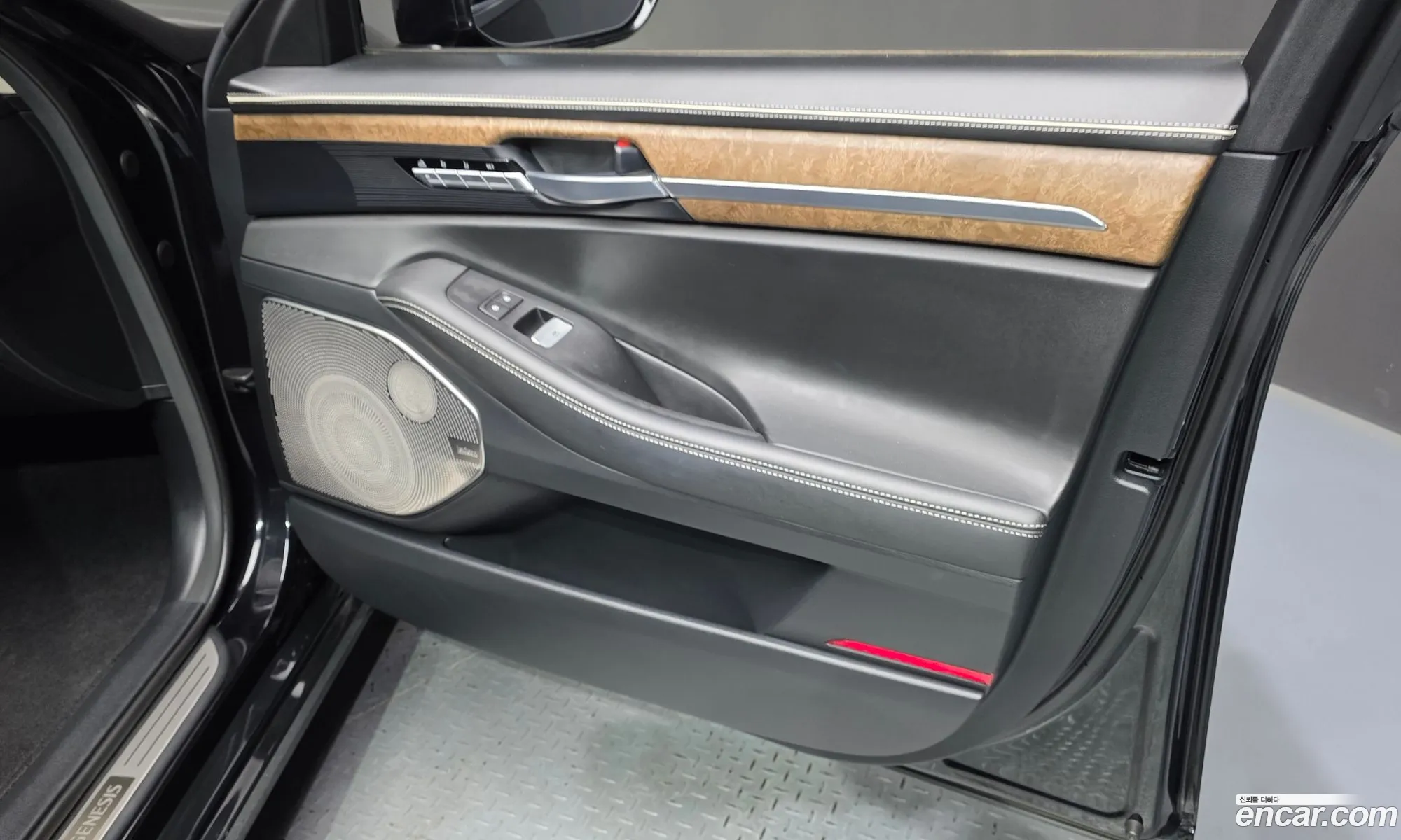Genesis G90 2020 — 23