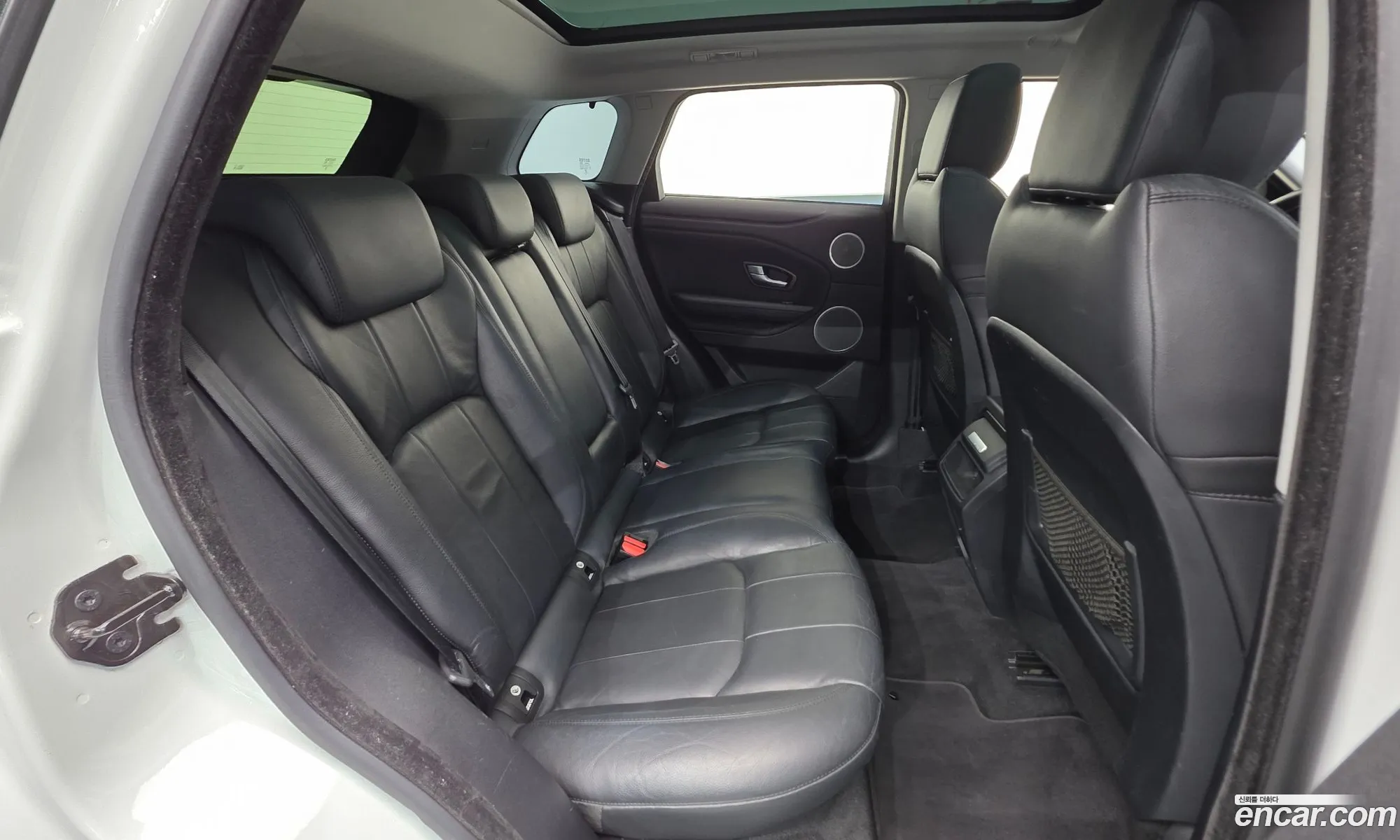 Land Rover Range Rover Evoque 2017 — 12