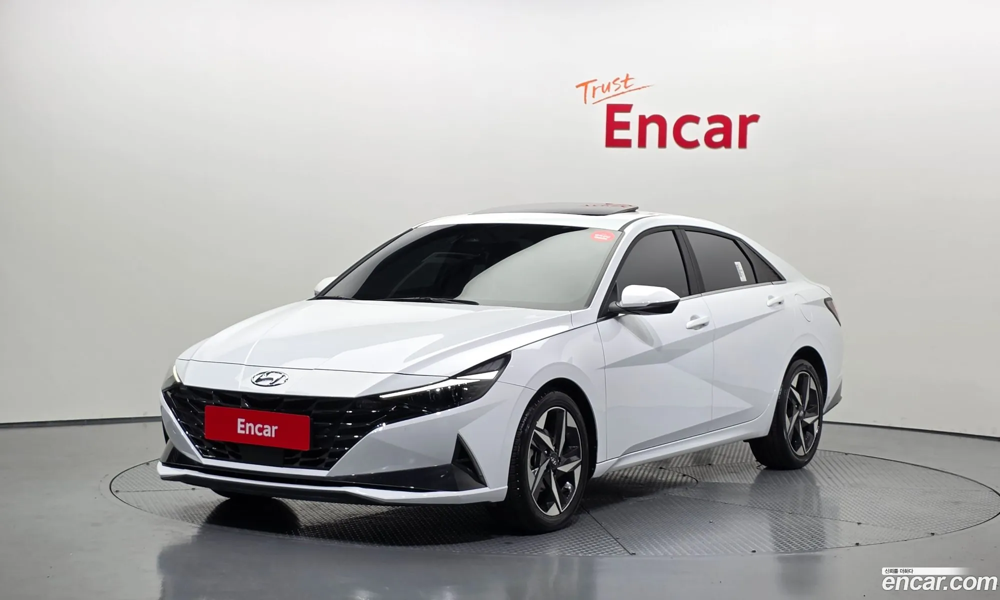 Hyundai Elantra 2022 — 8
