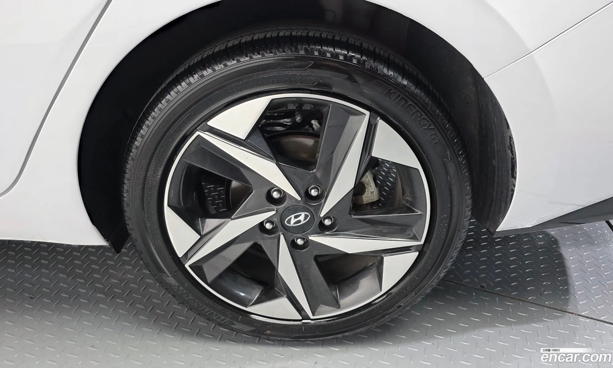 Hyundai Elantra 2022 — 31