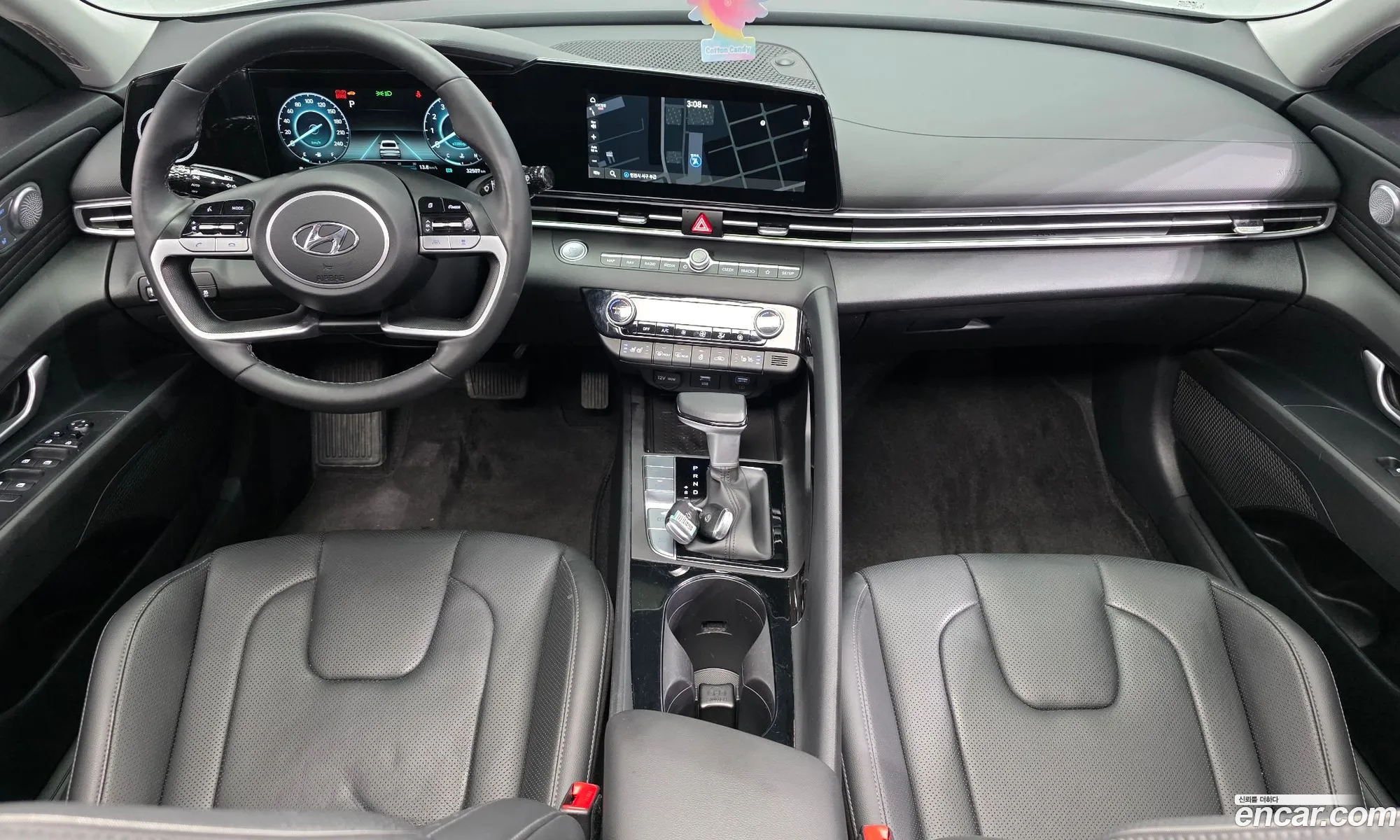 Hyundai Elantra 2022 — 16