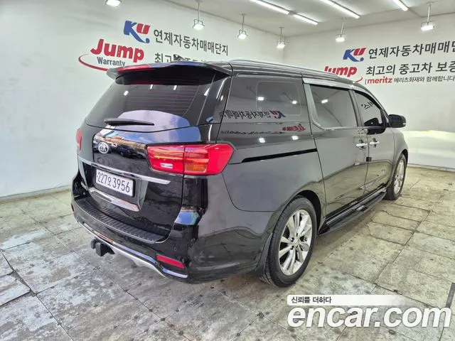 Kia Carnival 2019 — 3