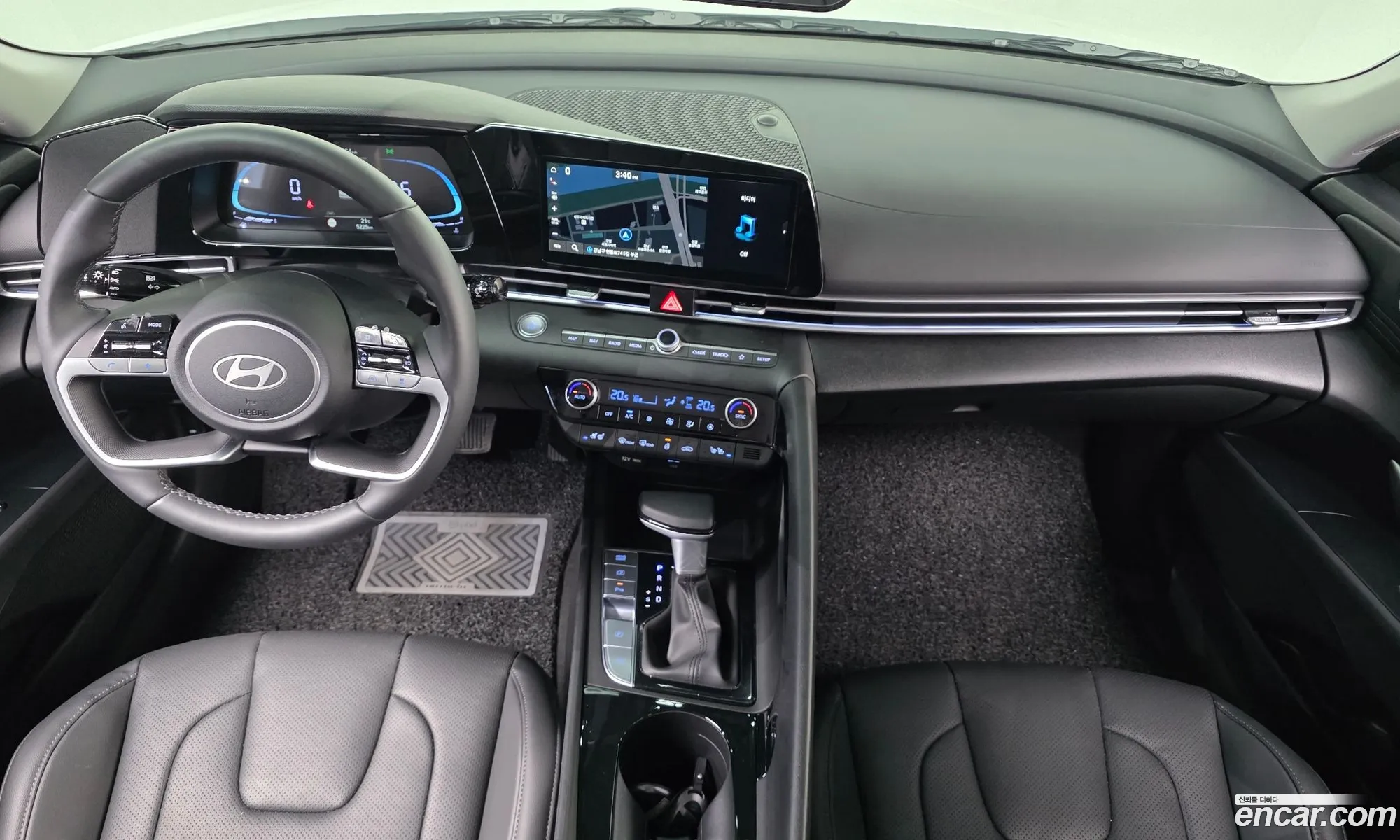 Hyundai Elantra 2026 — 3