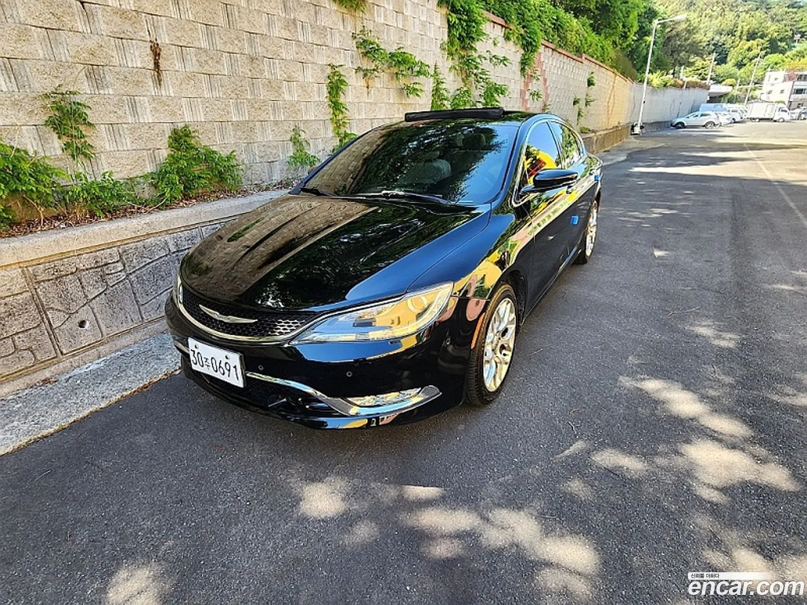 Chrysler 200