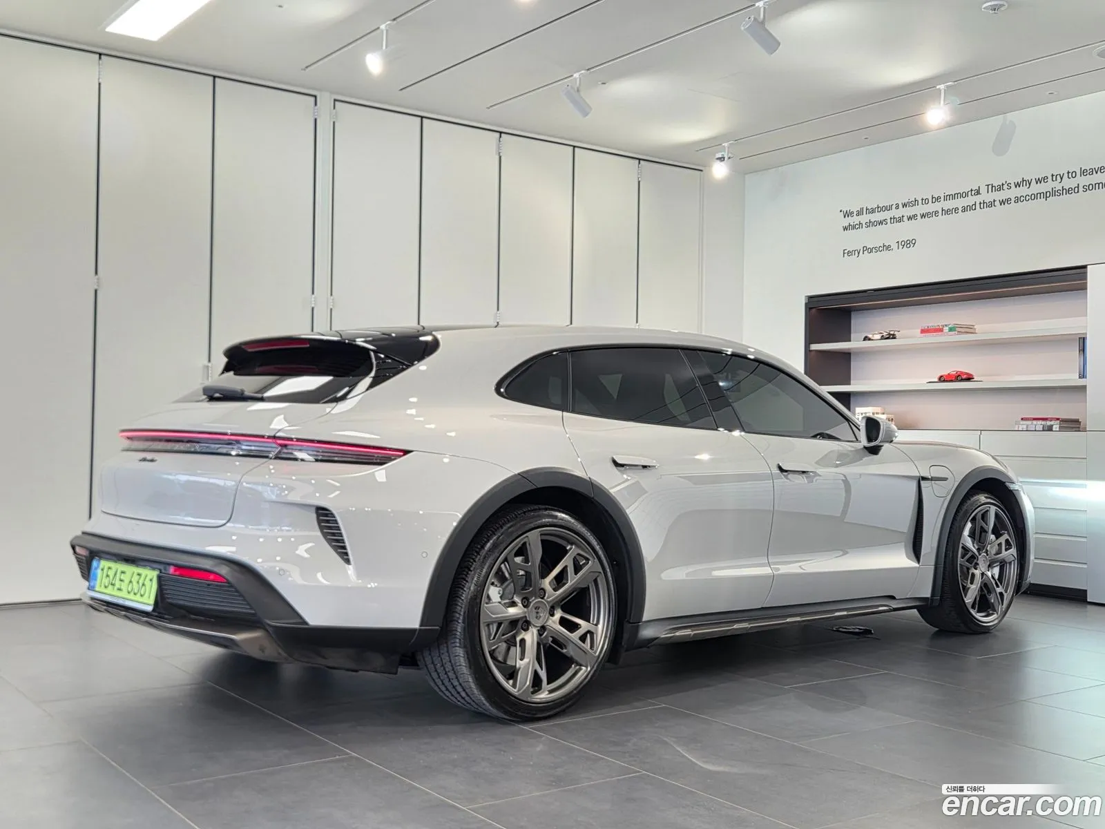 Porsche Taycan 2025 — 6