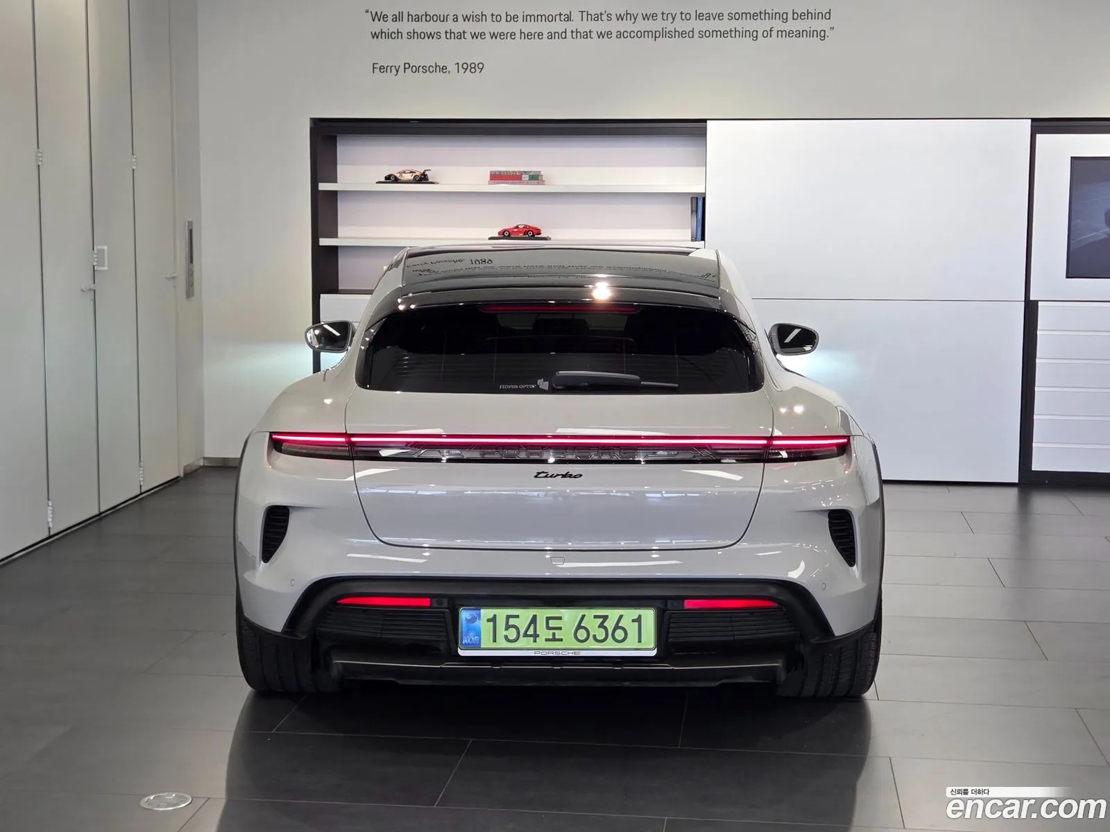 Porsche Taycan 2025 — 9