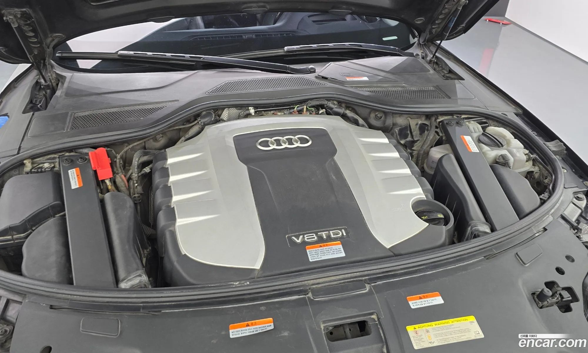 Audi A8 2015 WAUZZZ4H6FN027648 — 17