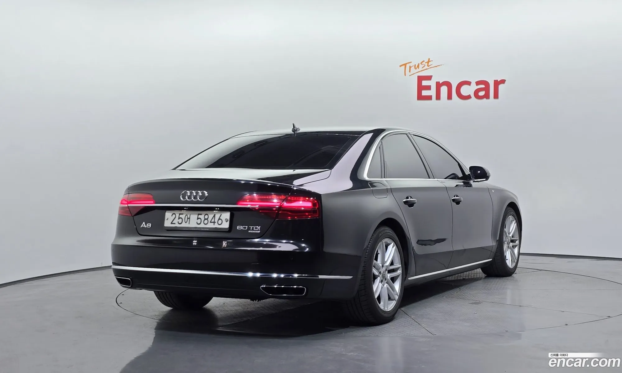 Audi A8 2015 WAUZZZ4H6FN027648 — 15