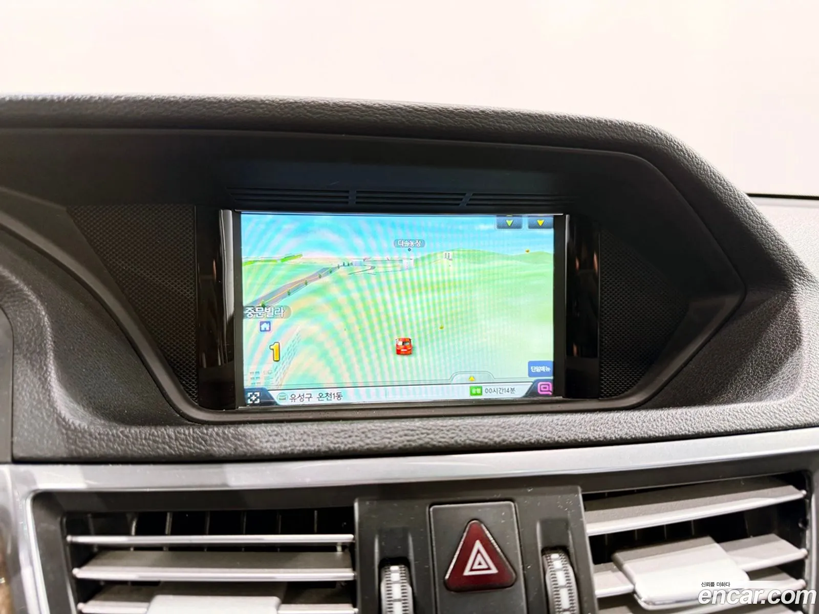 Mercedes-Benz E-Class W212 2009 — 6