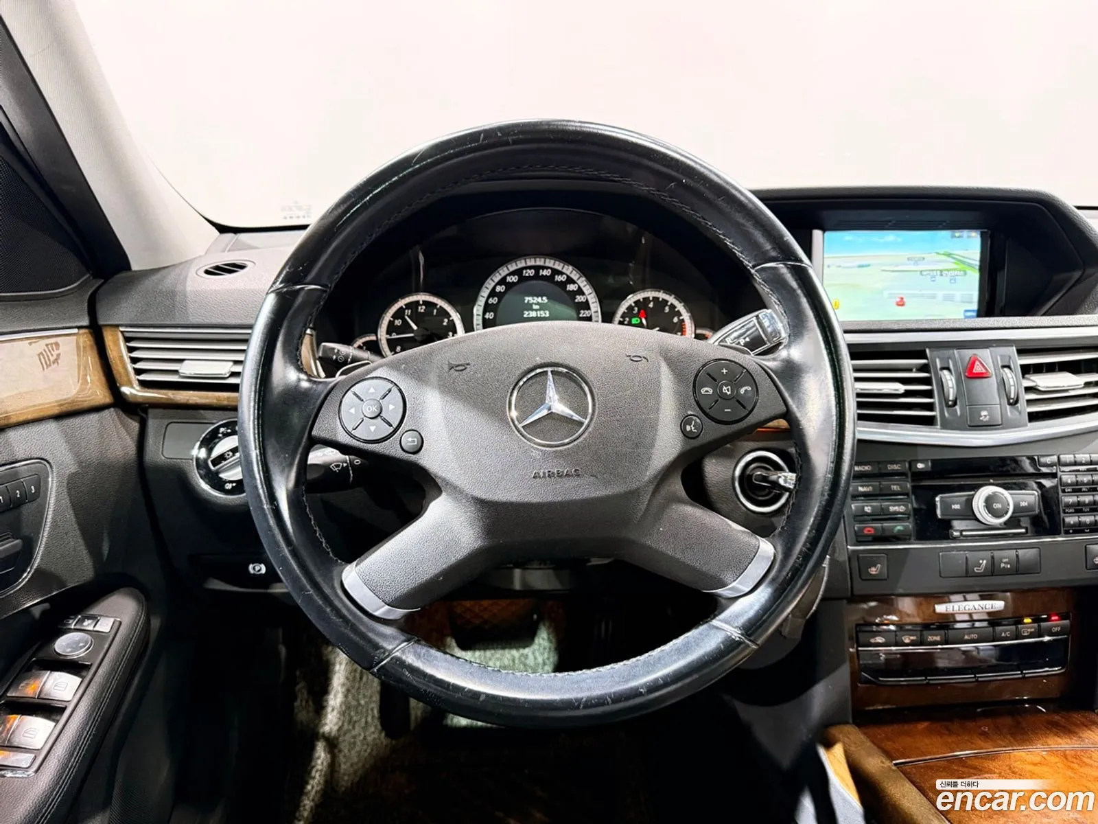 Mercedes-Benz E-Class W212 2009 — 2