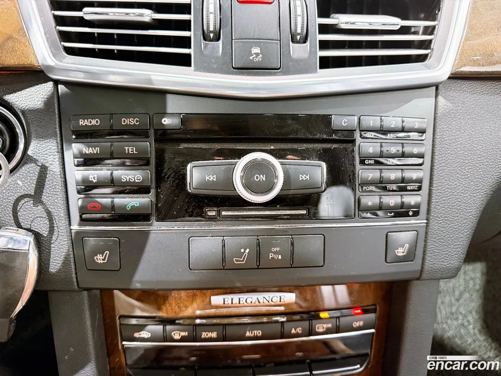 Mercedes-Benz E-Class W212 2009 — 3