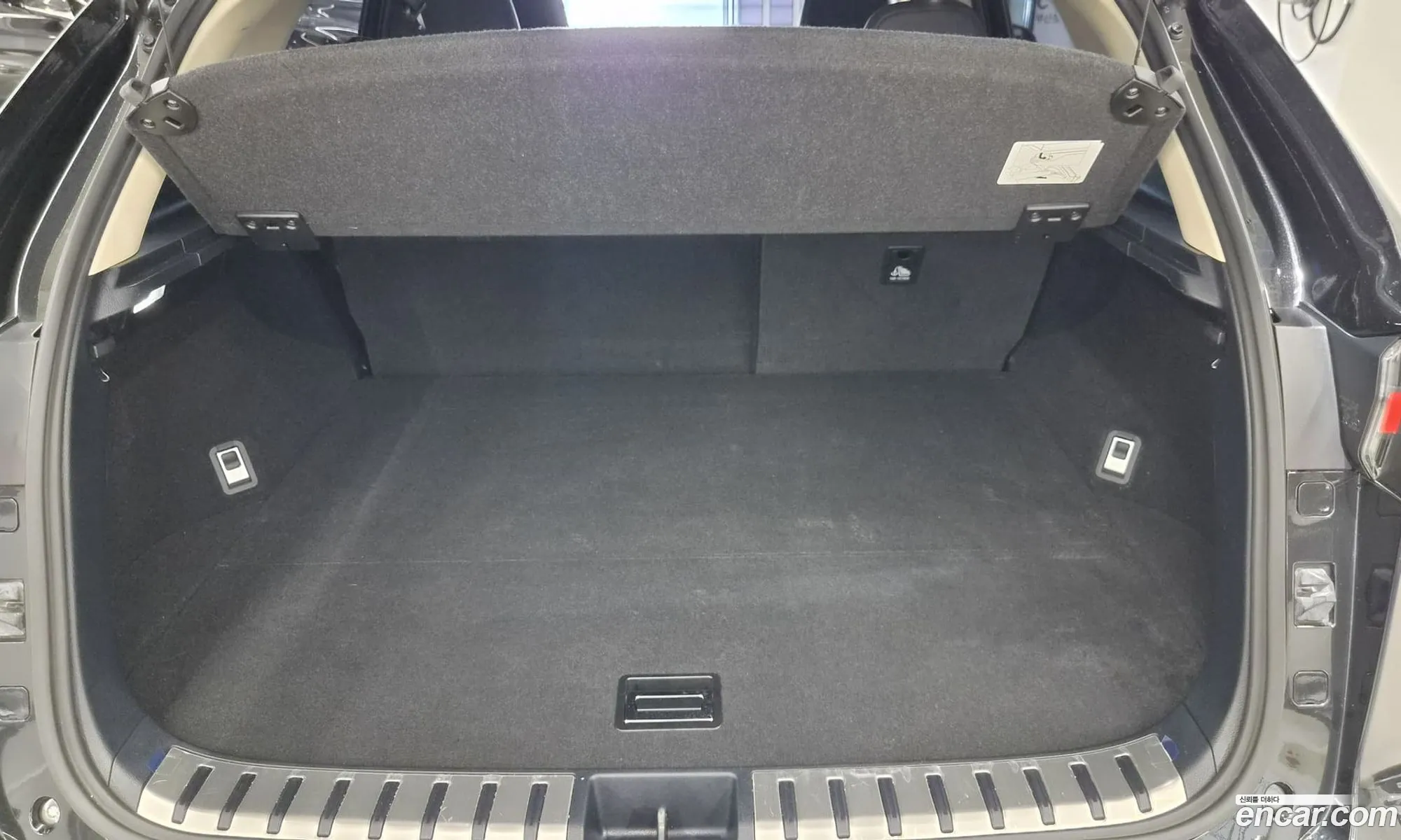 Lexus NX300h 2021 — 12