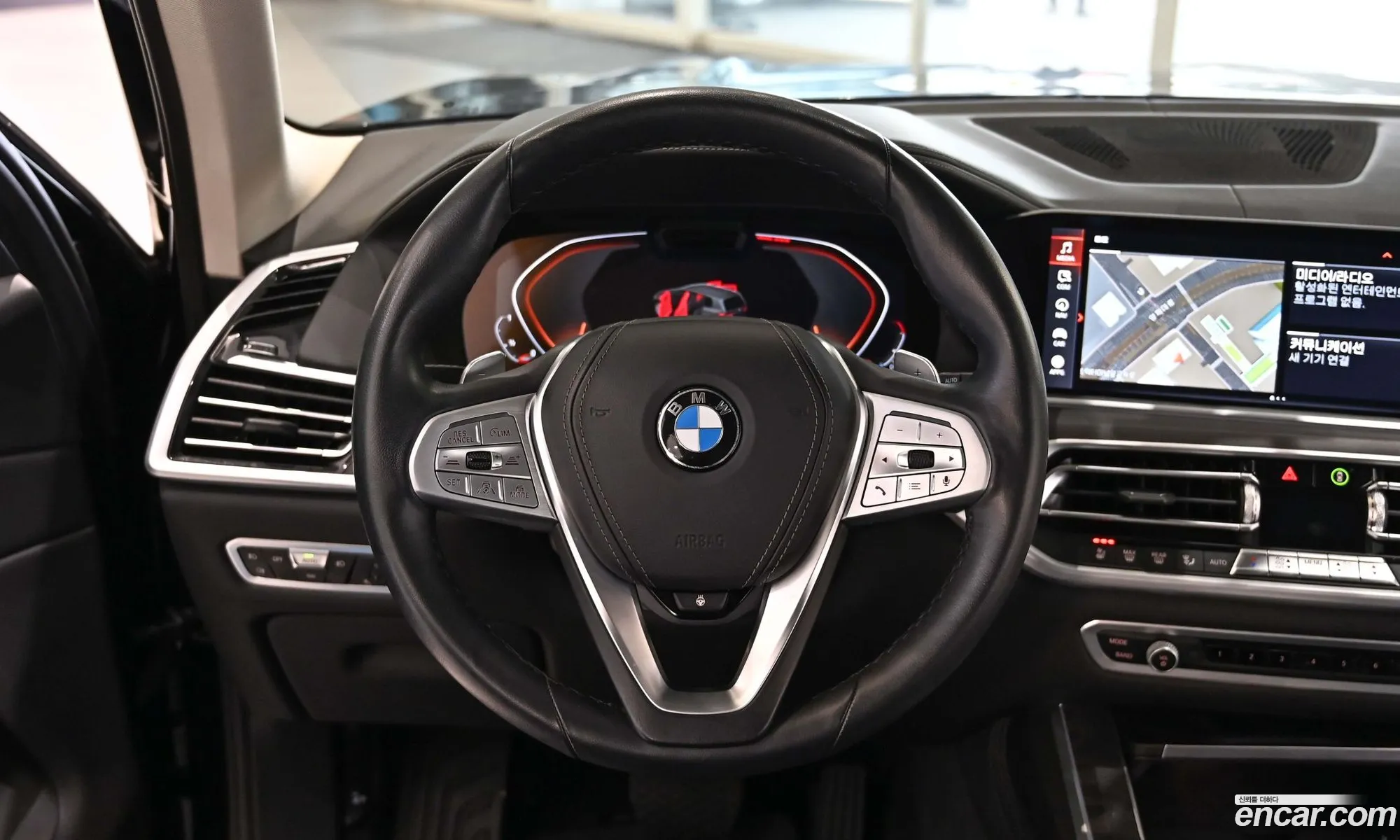 BMW X7 2021 — 8