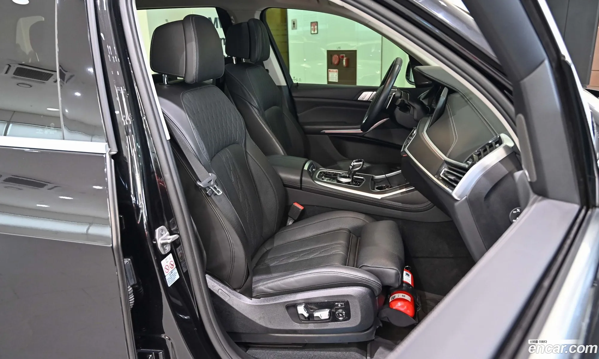 BMW X7 2021 — 7