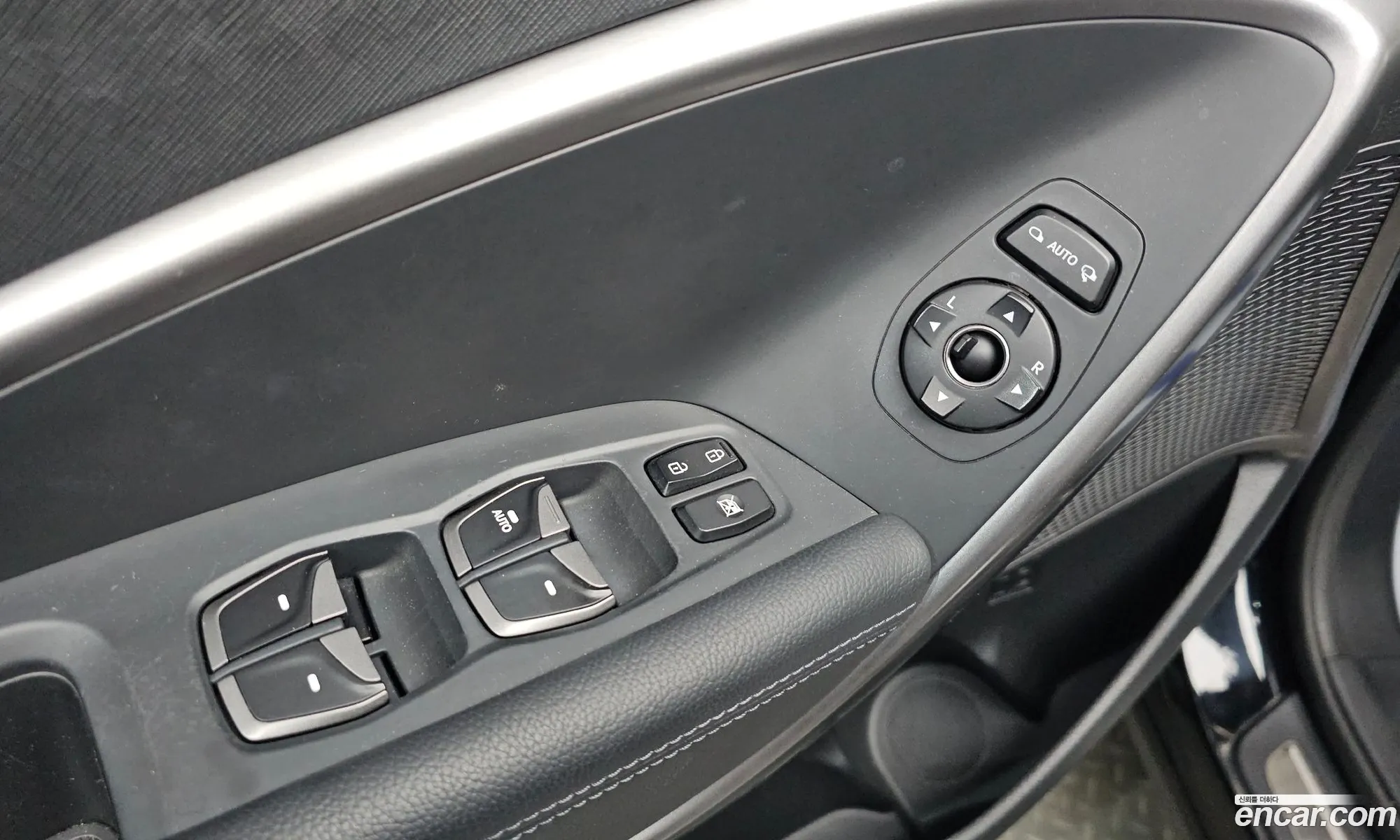 Hyundai Santa Fe DM 2013 — 2