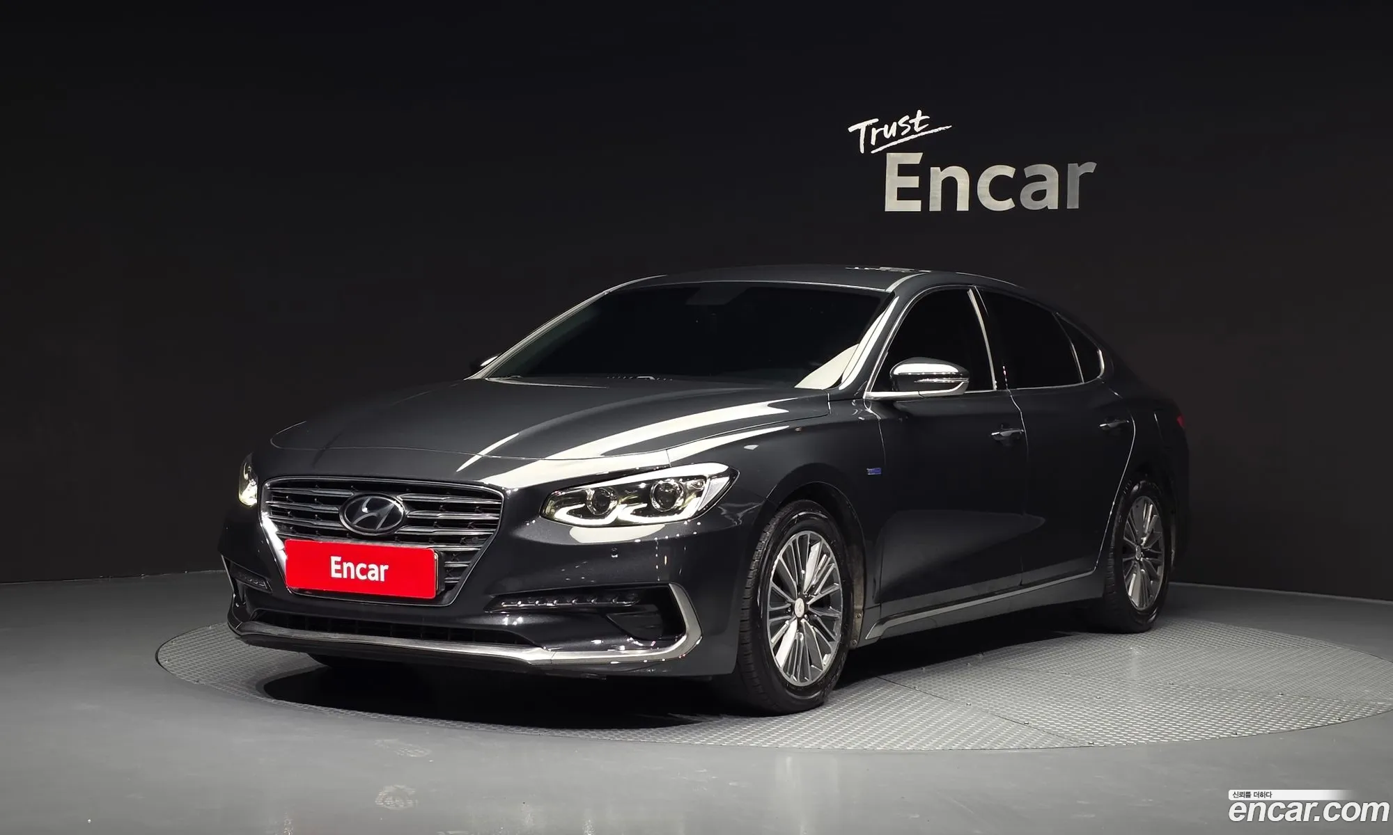 Hyundai Grandeur IG Hybrid 2018 — 10