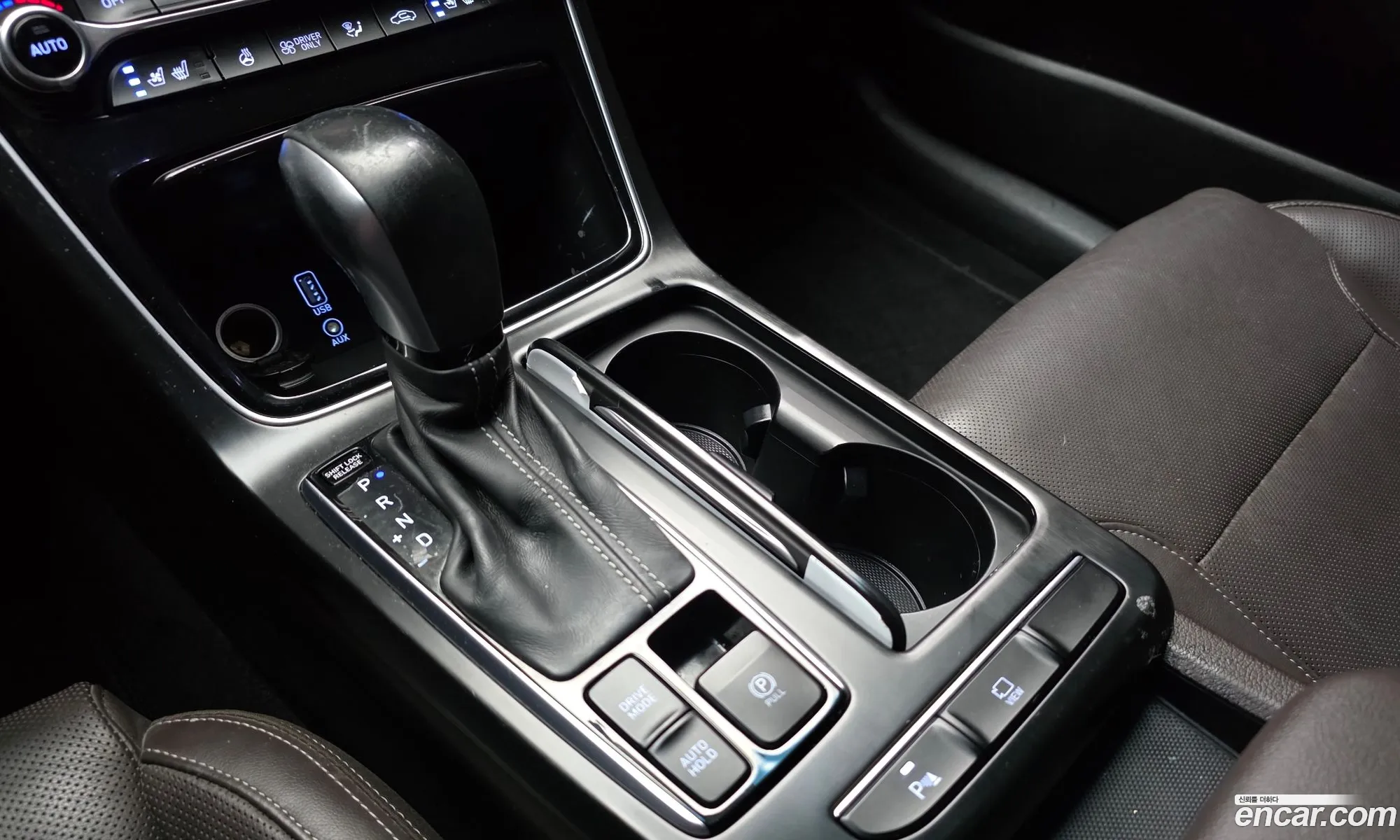 Hyundai Grandeur IG Hybrid 2018 — 16