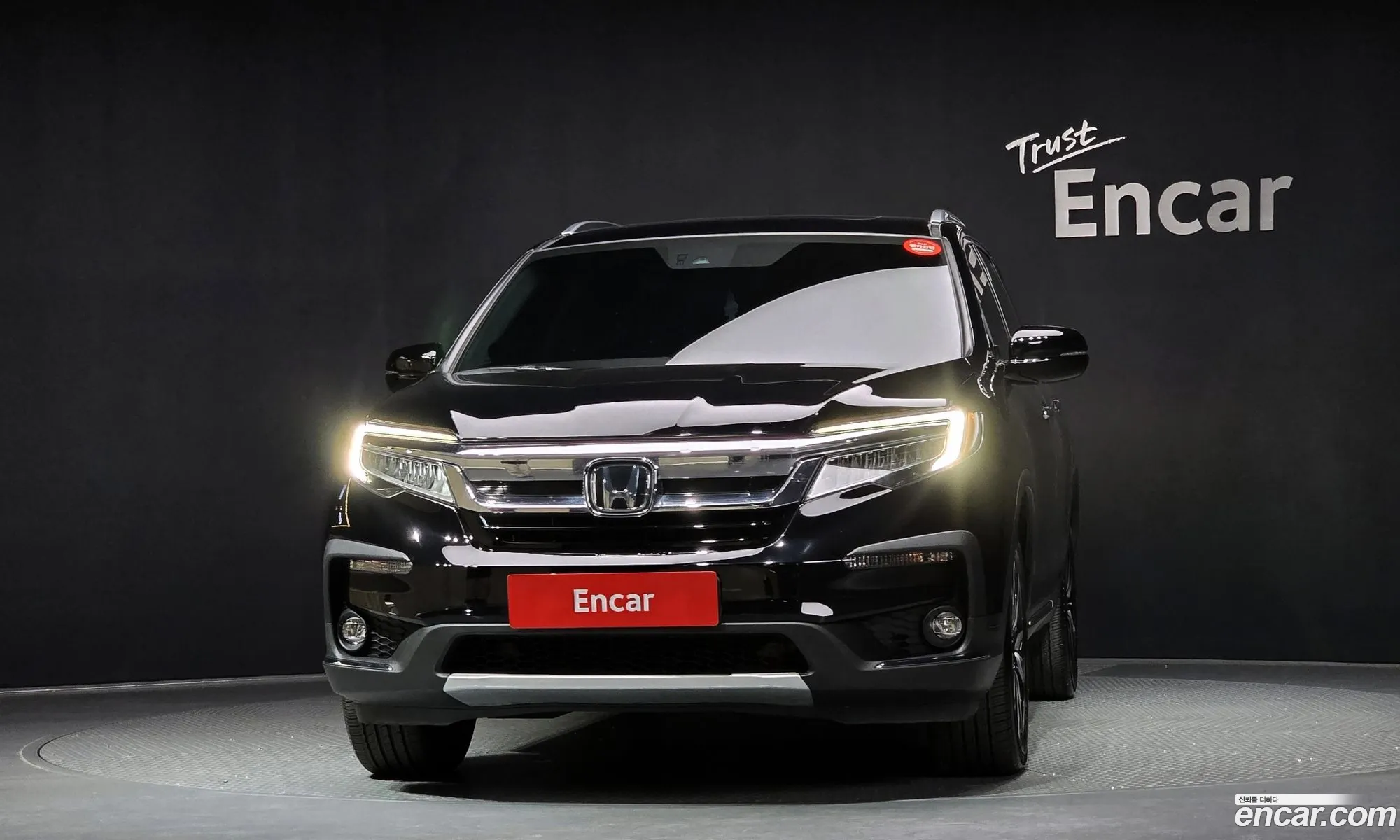 Honda Pilot 2019 5FNYF6860KB200376 — 9