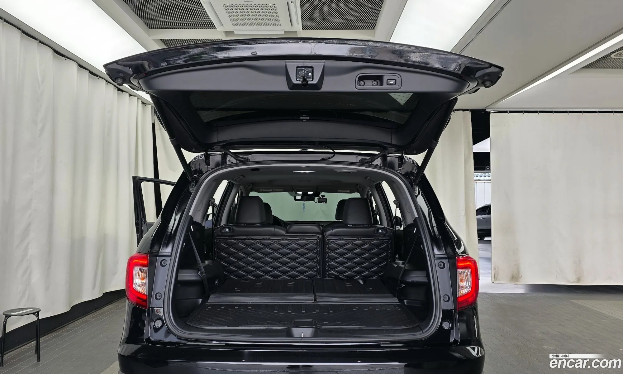 Honda Pilot 2019 5FNYF6860KB200376 — 16
