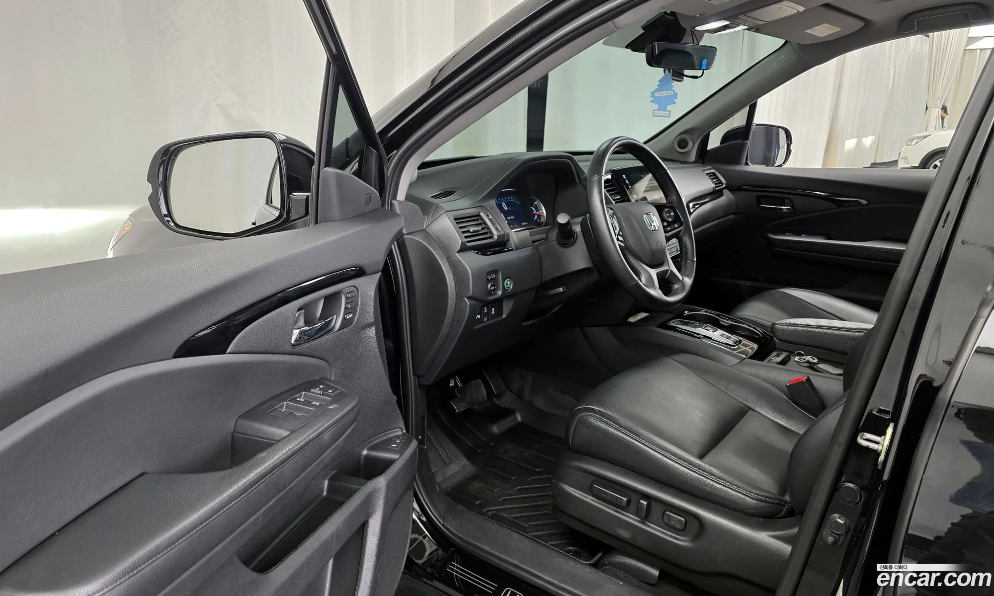 Honda Pilot 2019 5FNYF6860KB200376 — 5
