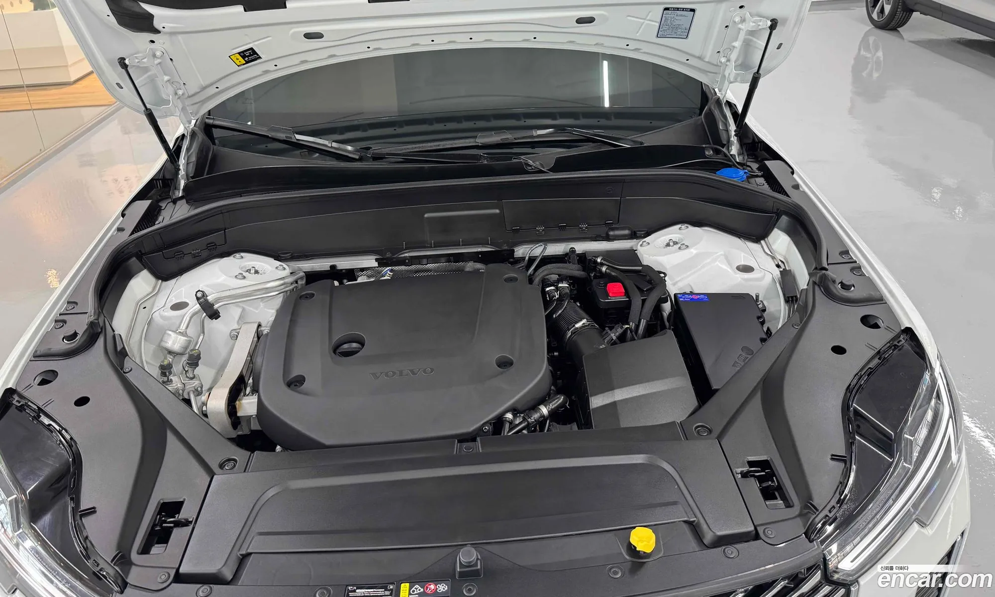 Volvo XC90 2025 — 17