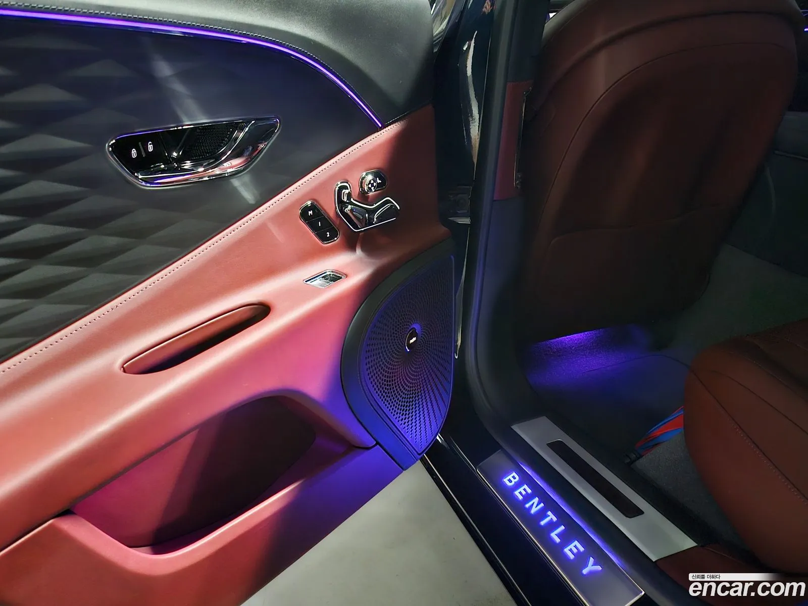 Bentley Flying Spur 2022 — 16