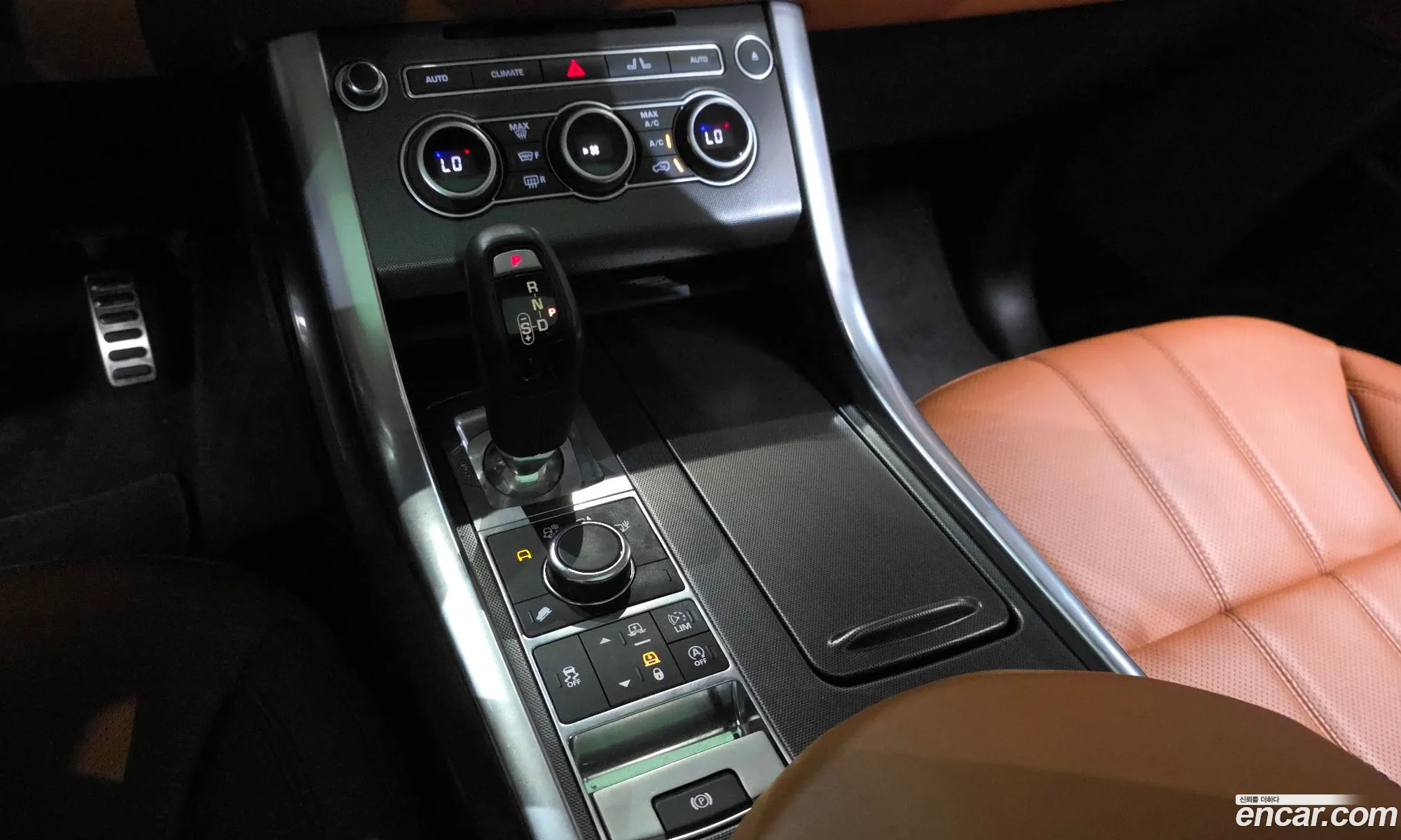 Land Rover Range Rover Sport 2017 — 32