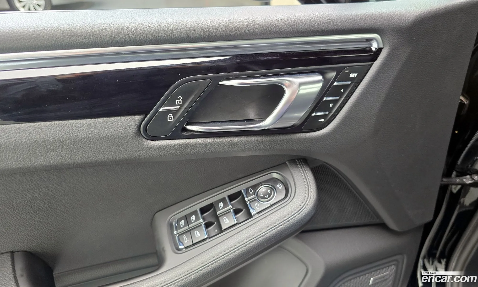 Porsche Macan 2024 WP1AA2A53RLB04631 — 7