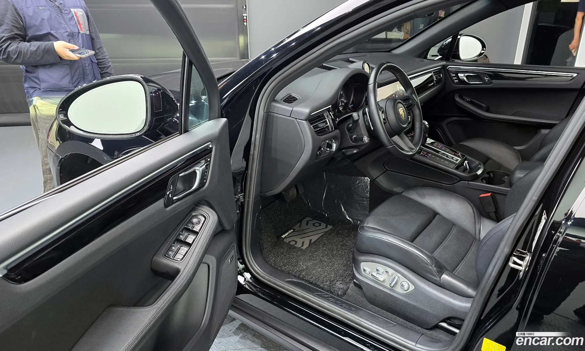 Porsche Macan 2024 WP1AA2A53RLB04631 — 14