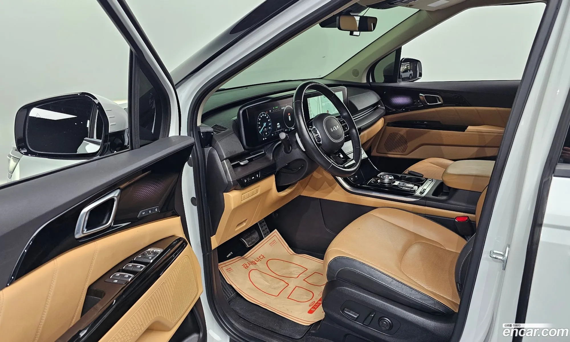 Kia Carnival 2022 — 4