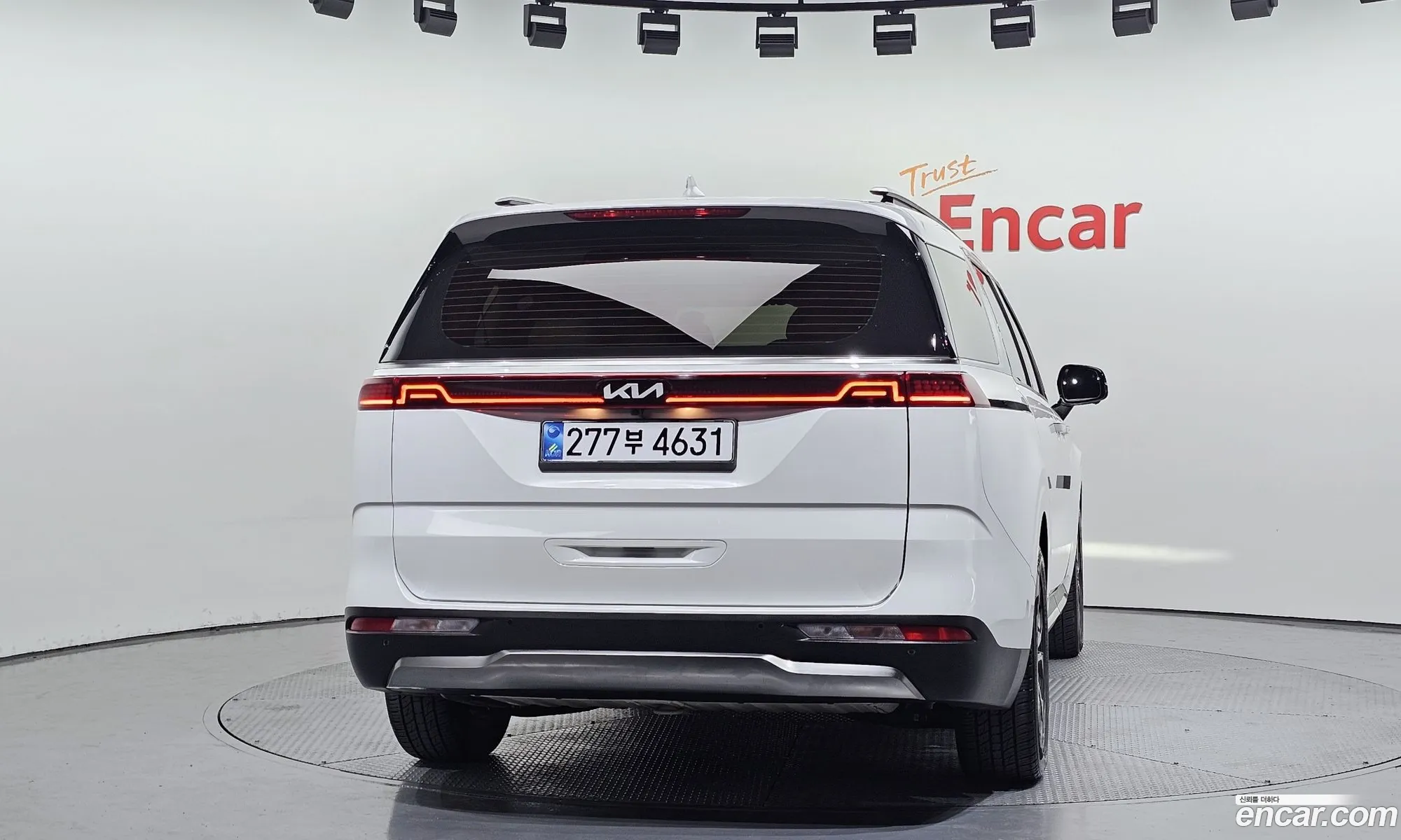 Kia Carnival 2022 — 25
